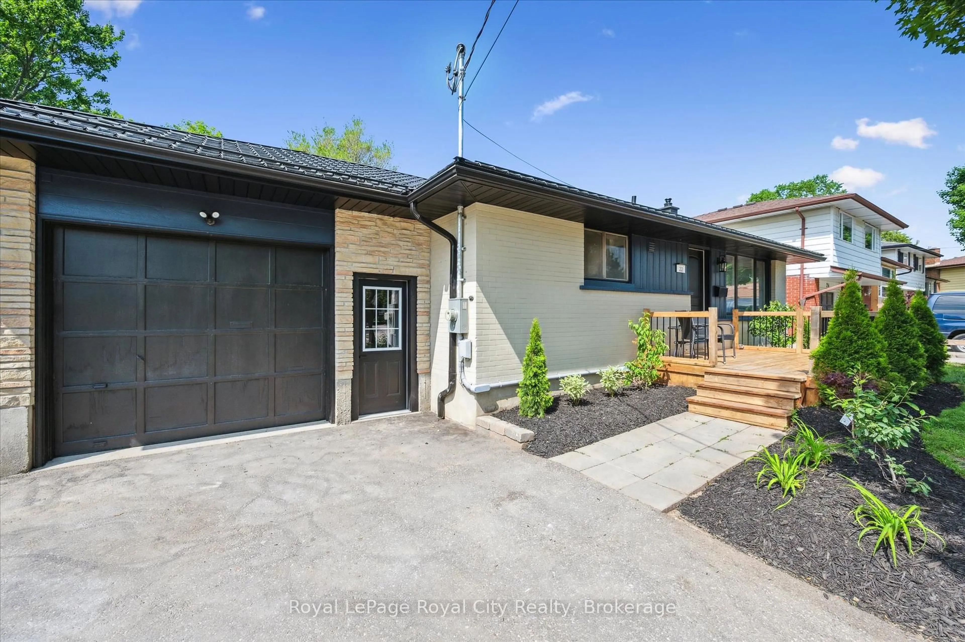 Unknown for 22 Heath Rd, Guelph Ontario N1H 6G9