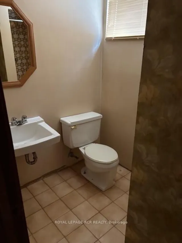 Additional property image - 48 Seaton Place Dr