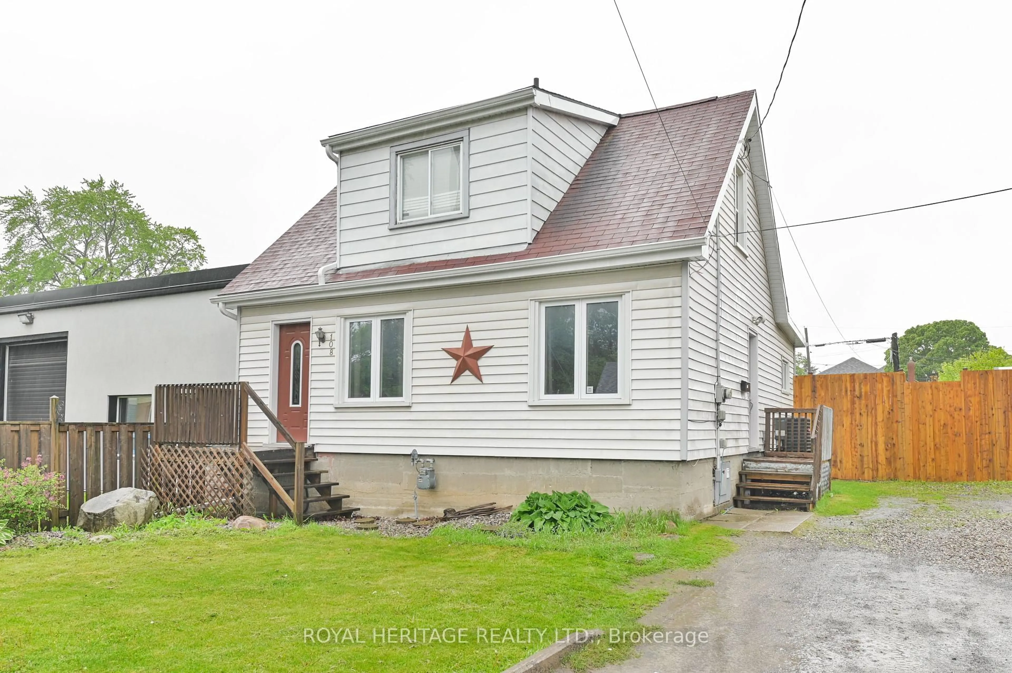 Unknown for 108 Everett St, Belleville Ontario K8P 3K6