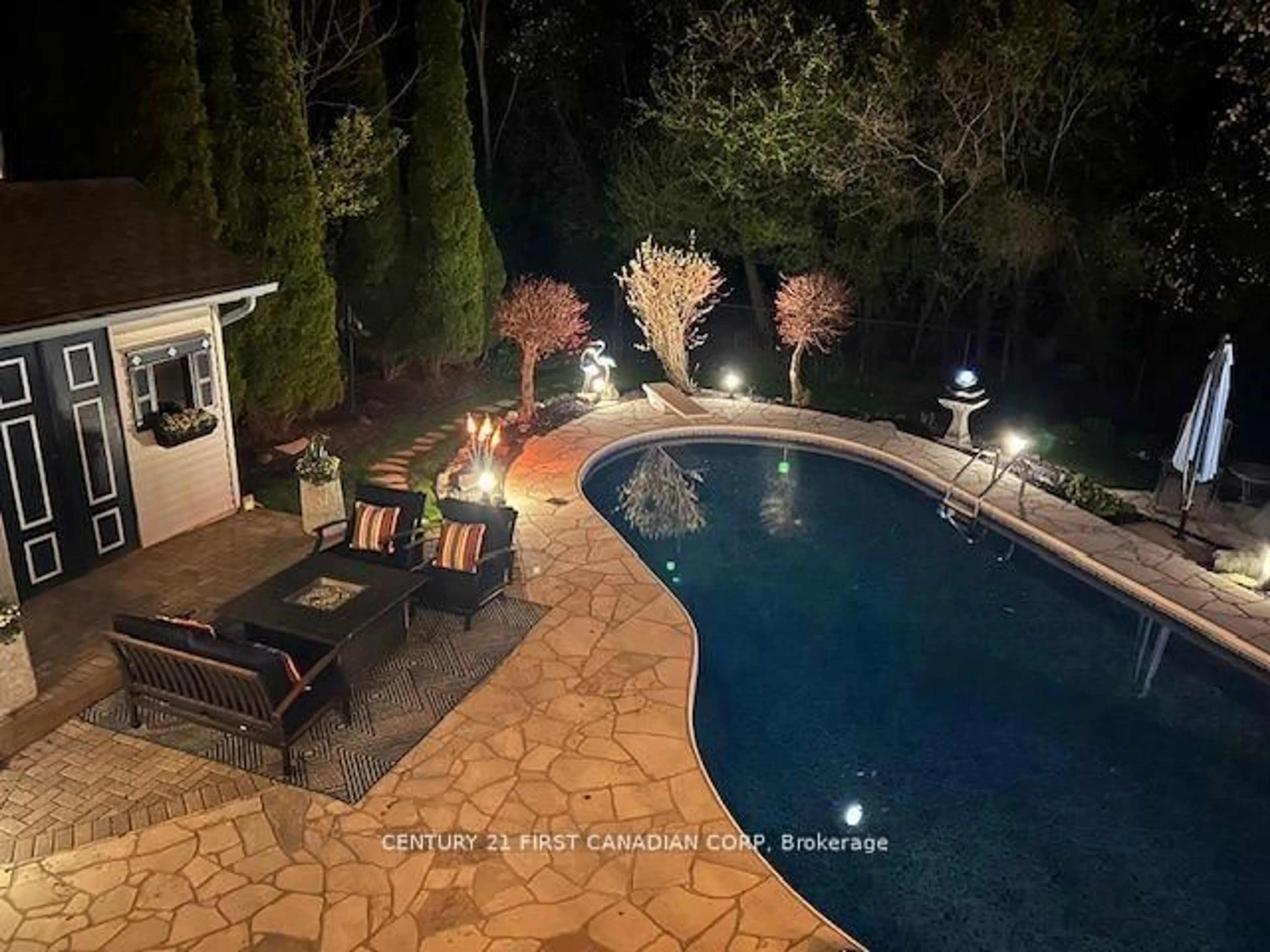 Pool for 31 Glenridge Cres, London North Ontario N6G 4W5