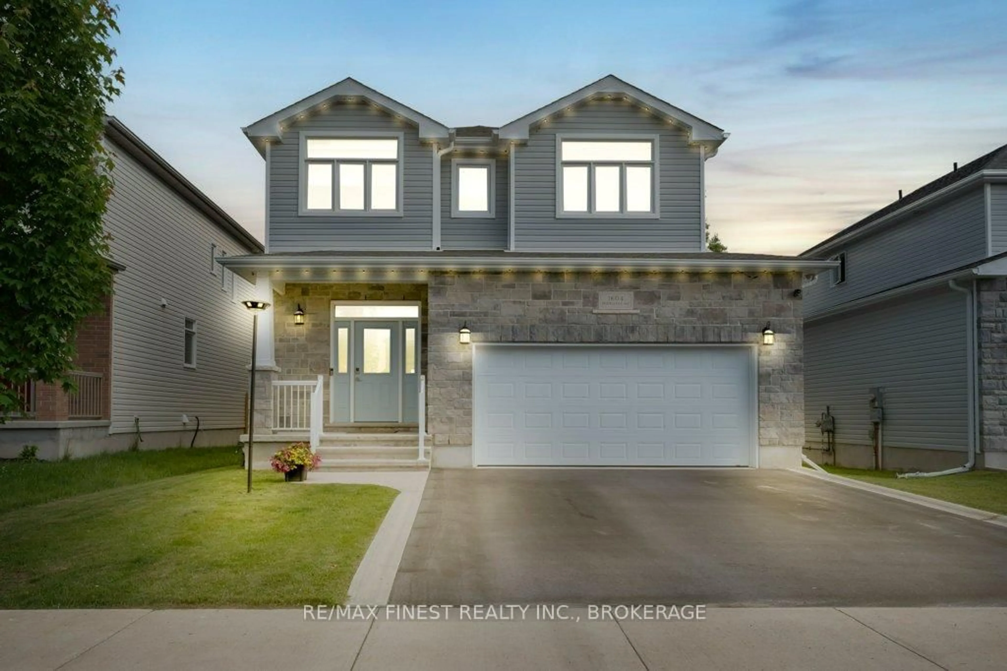Home with vinyl exterior material, street for 1604 Brookdayle Ave, Kingston Ontario K7P 0S8