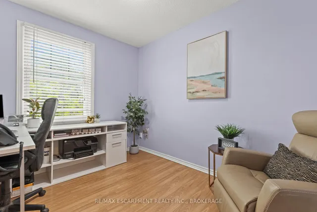 Additional property image - 61 Seaton Place Dr