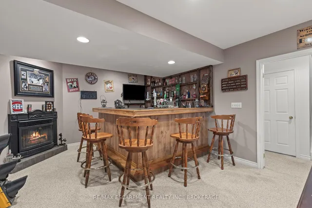 Additional property image - 61 Seaton Place Dr