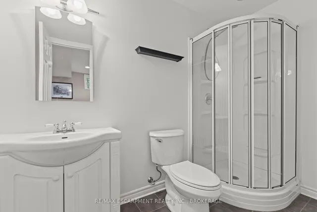Additional property image - 61 Seaton Place Dr