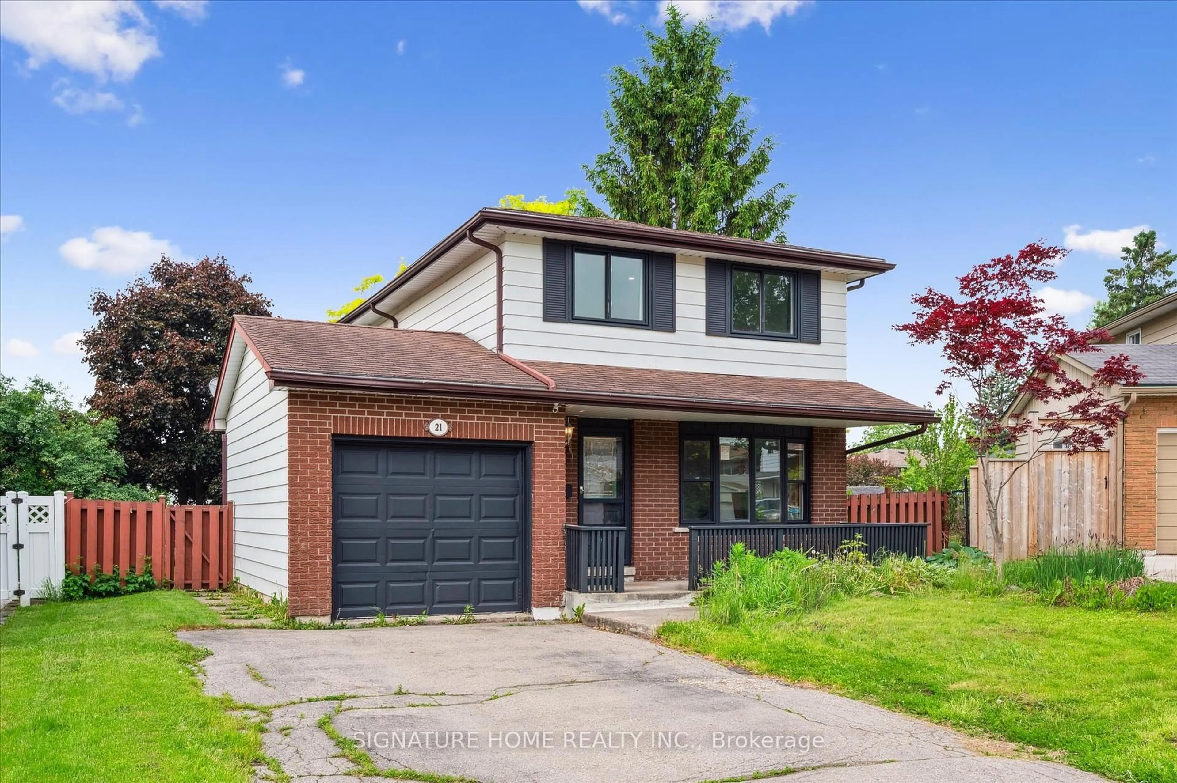Home with brick exterior material, street for 21 Forest Glen Crt, Kitchener Ontario N2N 1E1