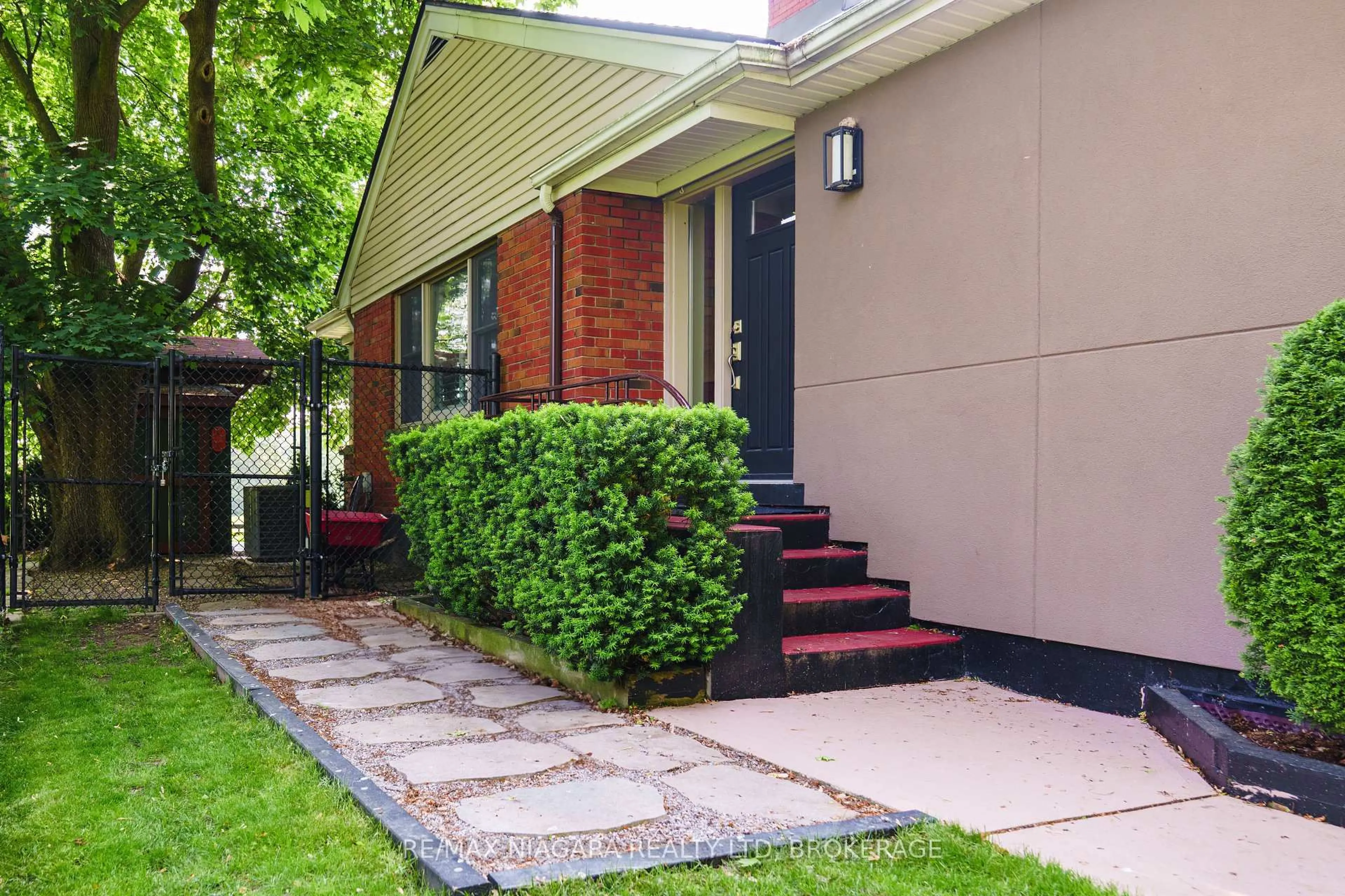 Home with brick exterior material, street for 111 Riverdale Ave, St. Catharines Ontario L2R 3S4