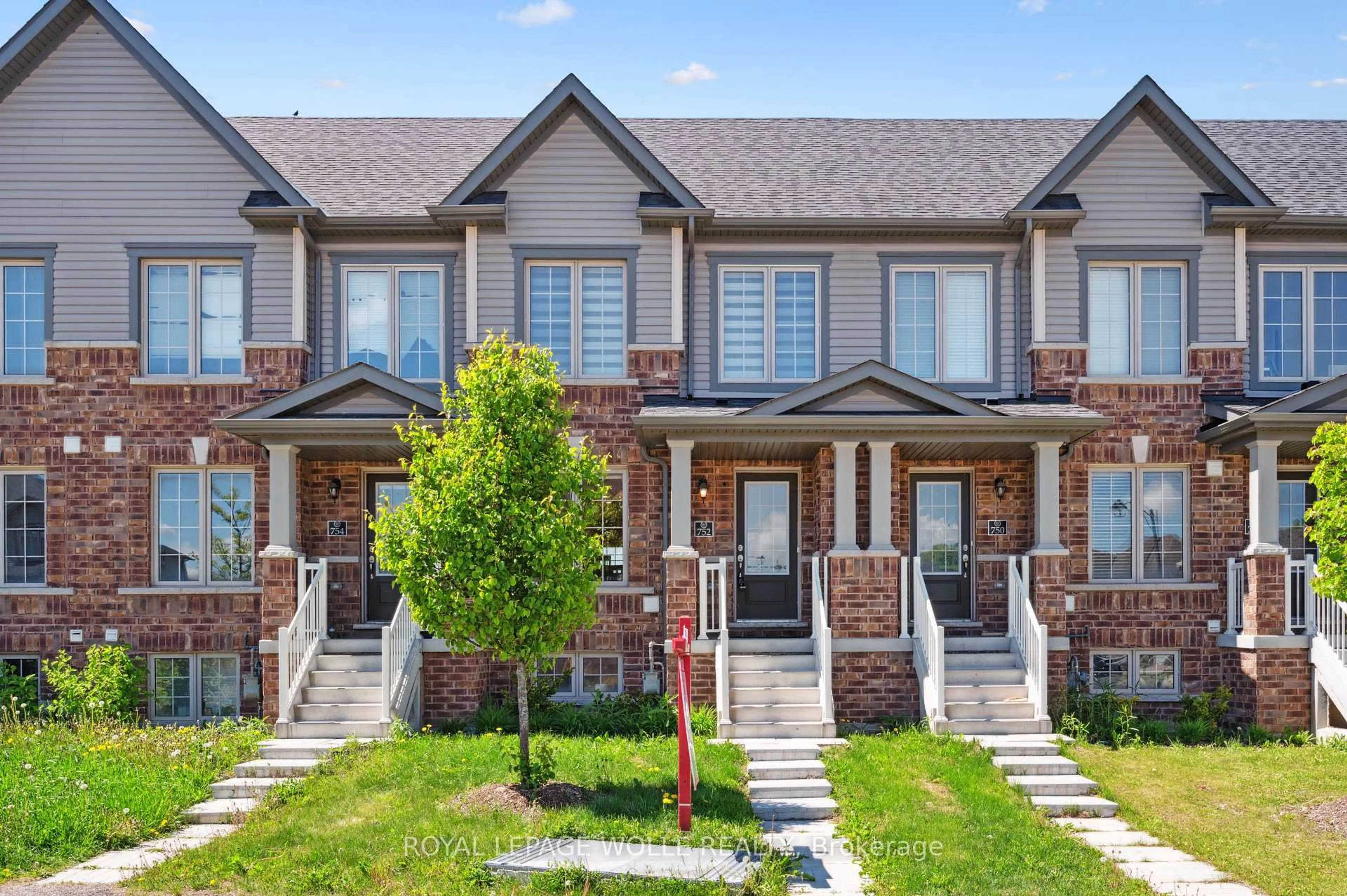 Home with brick exterior material, street for 752 Linden Dr, Cambridge Ontario N3H 0E3
