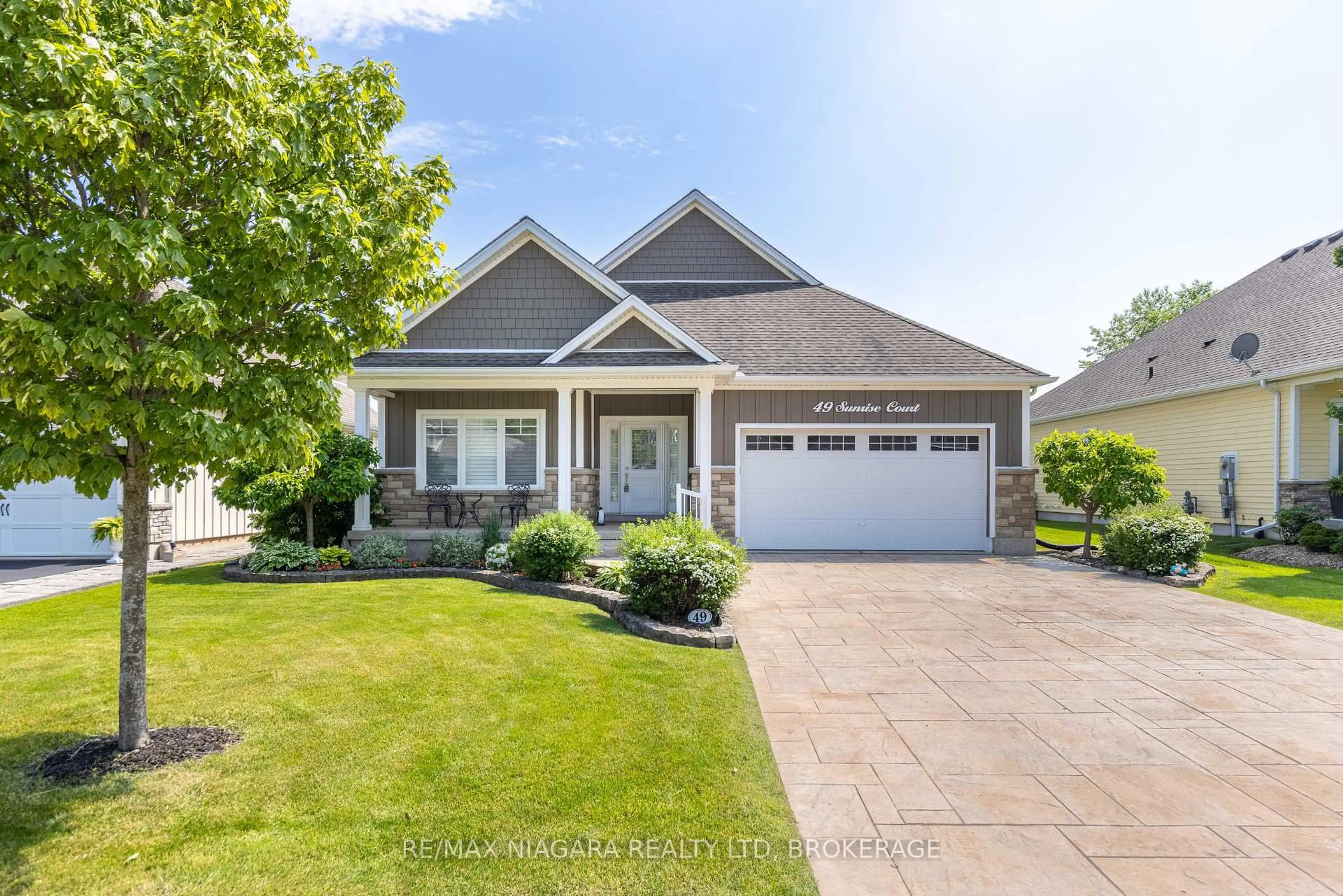 Home with vinyl exterior material, street for 49 Sunrise Crt, Fort Erie Ontario L0S 1N0