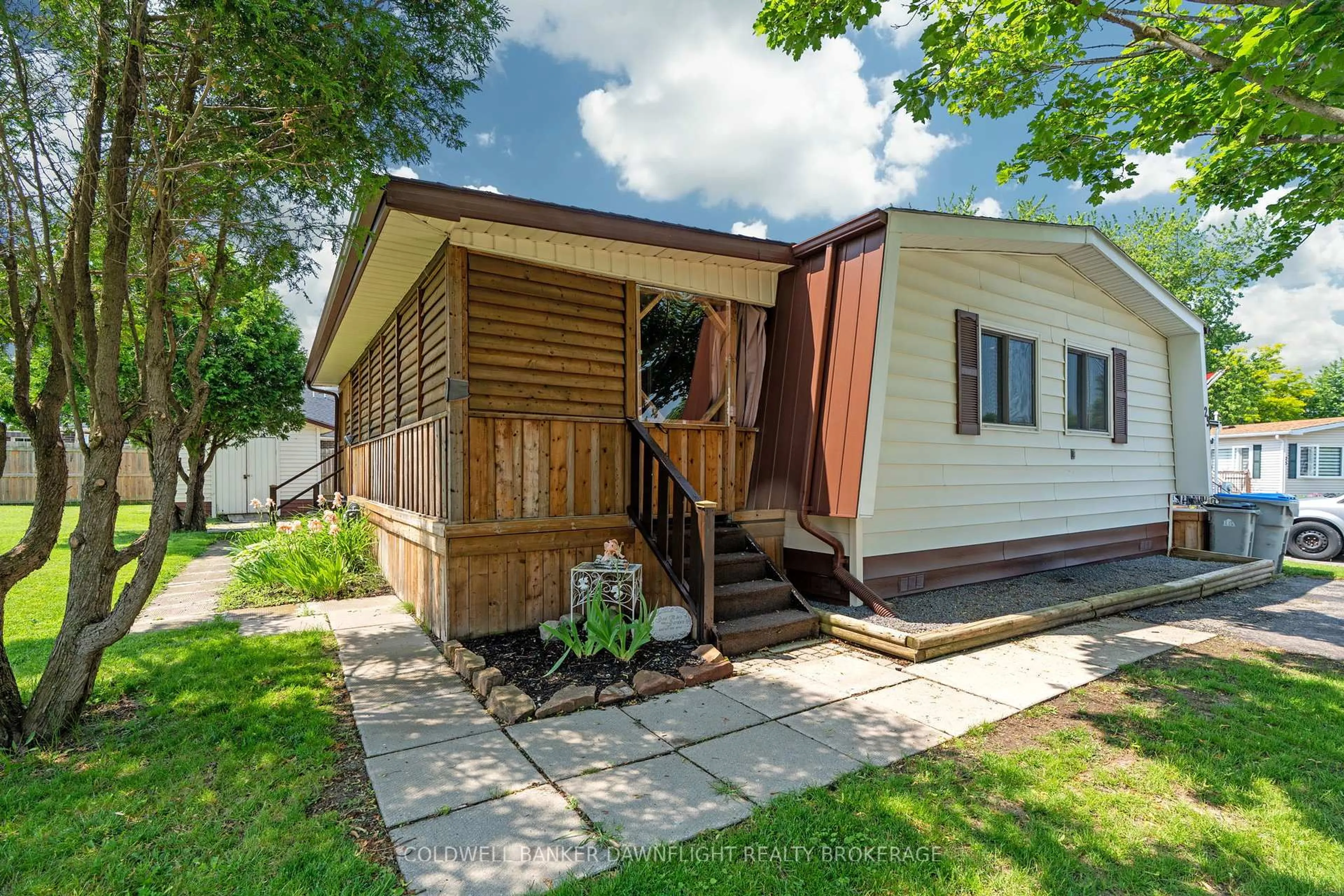 Home with vinyl exterior material, street for 29 Kalisch Ave, South Huron Ontario N0M 1S3