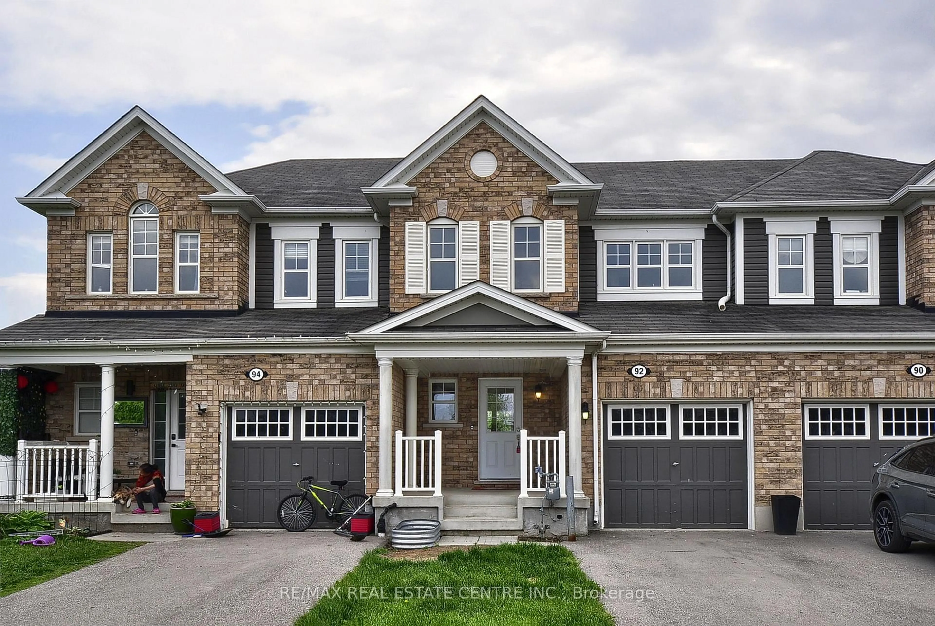 Home with brick exterior material, street for 92 Glenvista Dr, Kitchener Ontario N2R 0E3