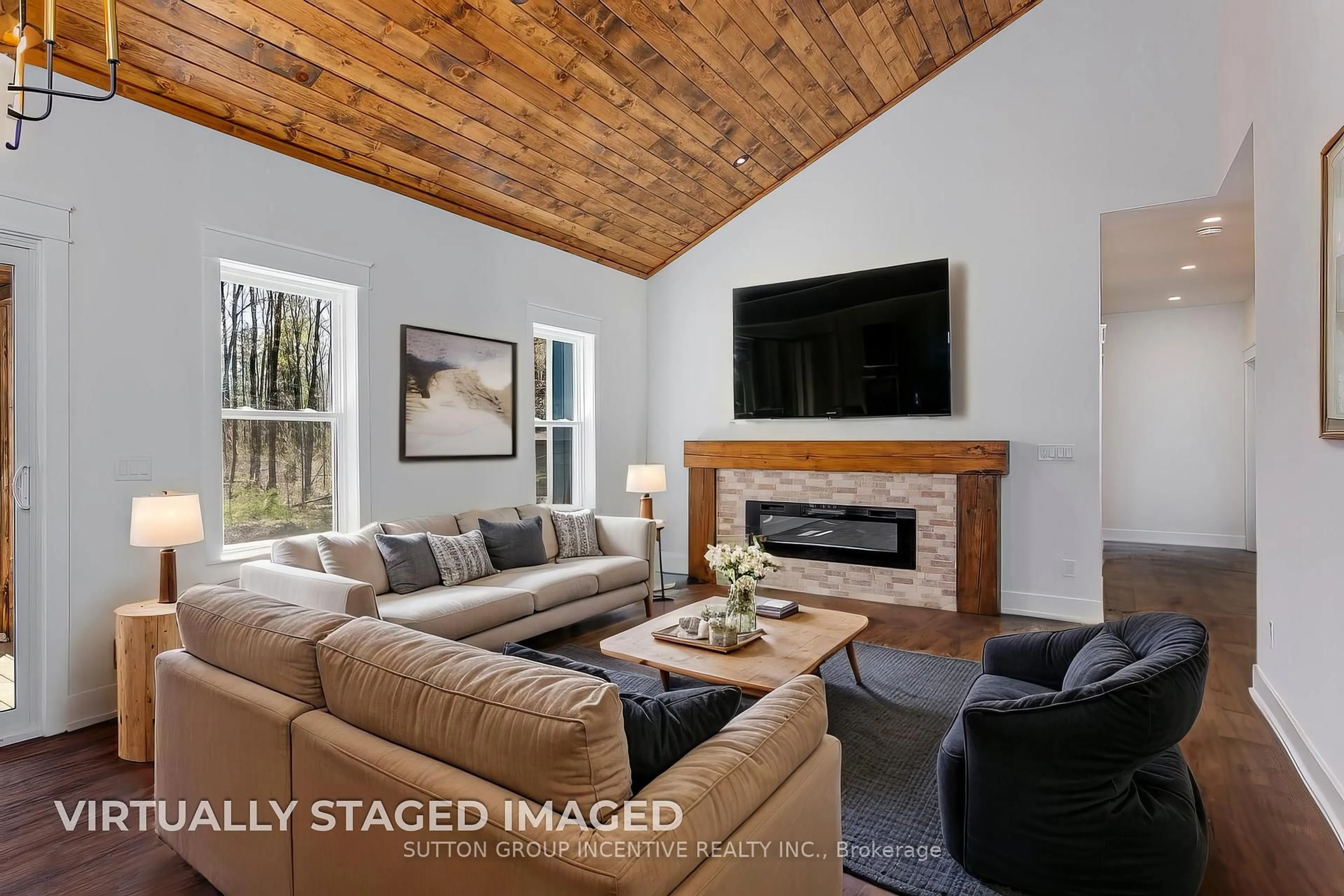 Living room with furniture, unknown for 26 MCLEISH Dr, Kawartha Lakes Ontario L0K 1W0