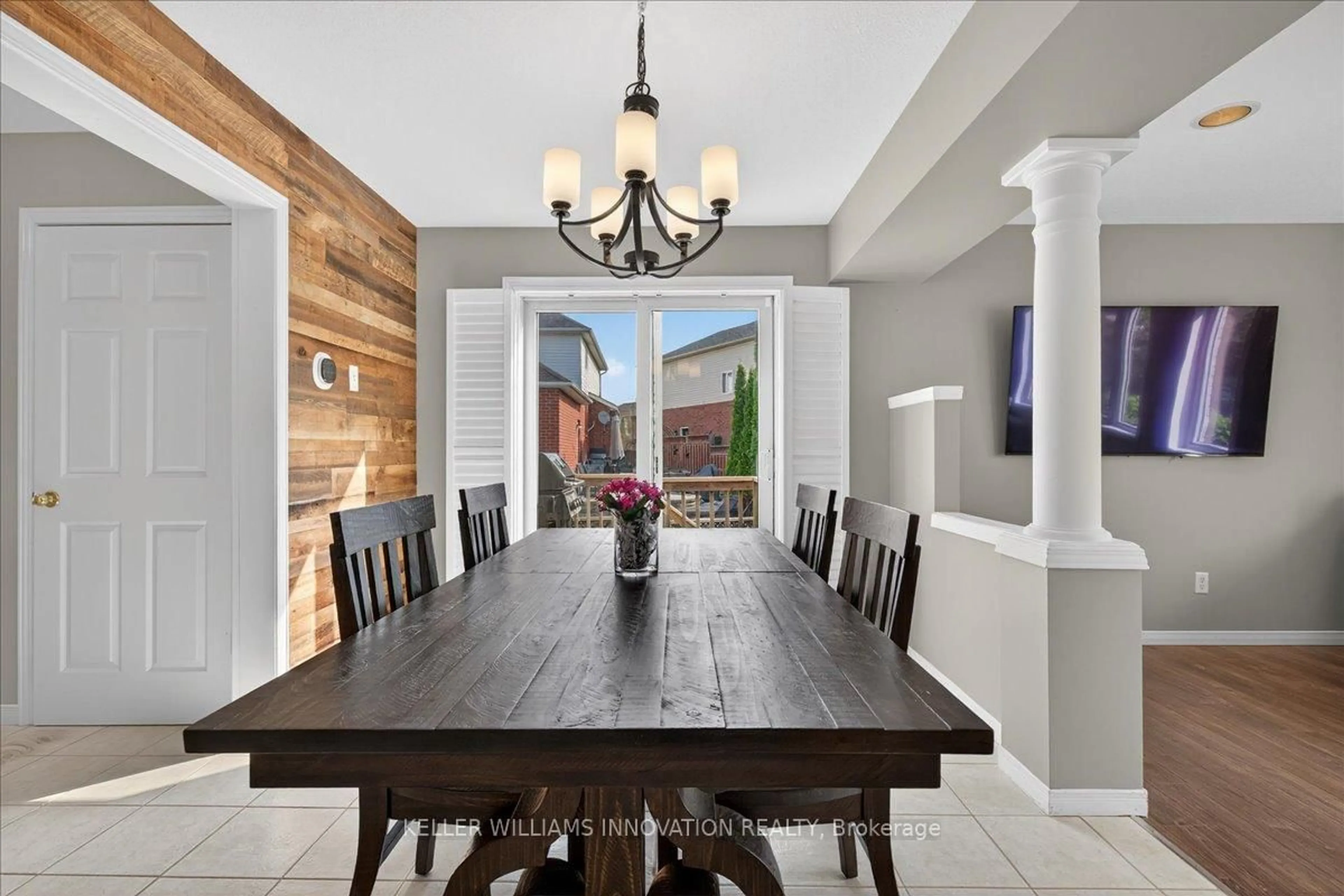 Dining room, ceramic/tile floor for 103 Templewood Dr, Kitchener Ontario N2R 1K9