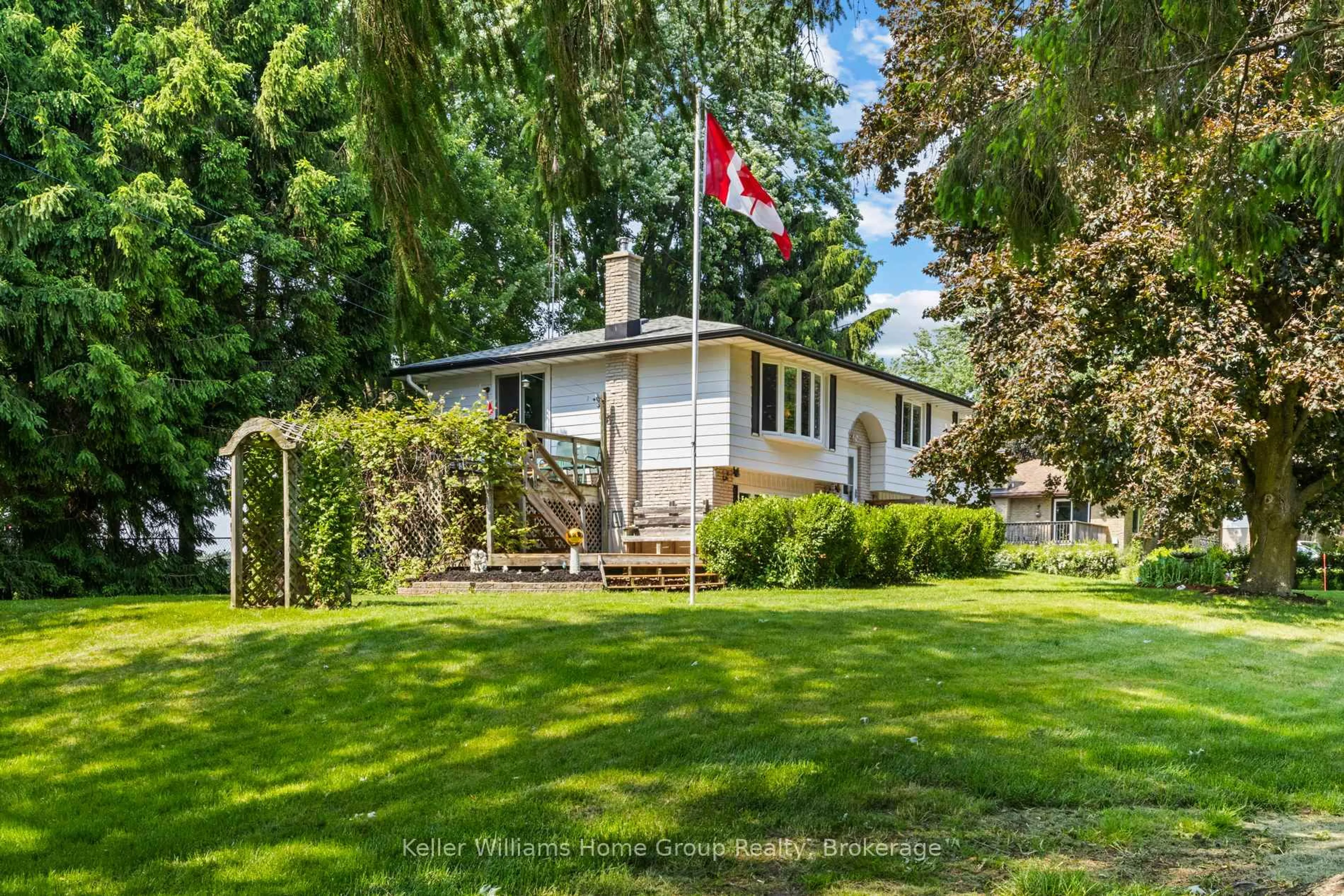 Home with vinyl exterior material, unknown for 7392 Wellington Rd 51 Rd, Guelph/Eramosa Ontario N0B 1B0
