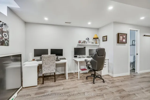 Additional property image - 247 Festival Way Unit 16