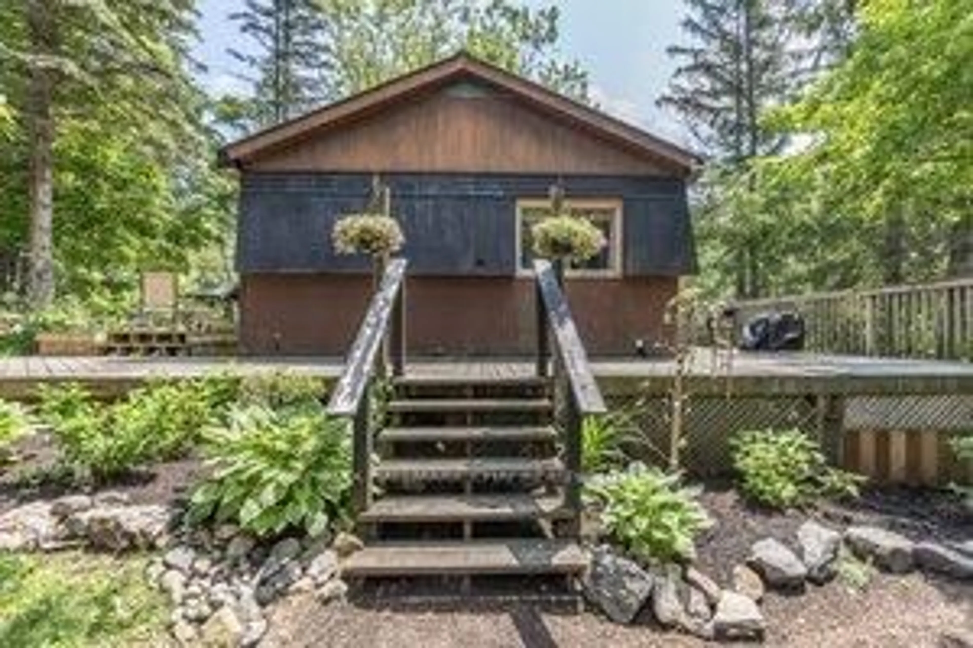 Shed for 1465 Falkenburg Rd, Muskoka Lakes Ontario P1L 1X4