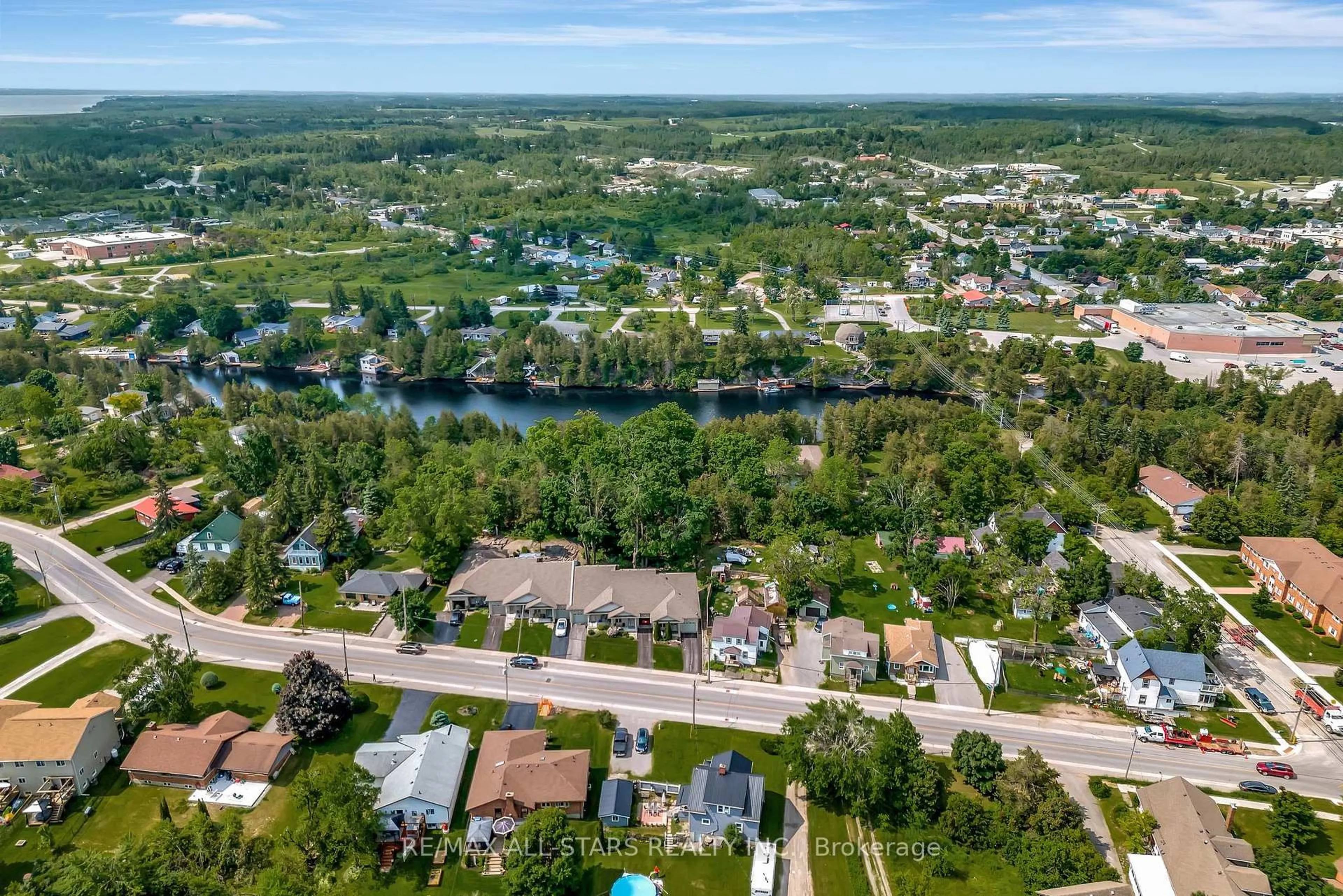A pic from outside/outdoor area/front of a property/back of a property/a pic from drone, water/lake/river/ocean view for 84A Francis St, Kawartha Lakes Ontario K0M 1N0