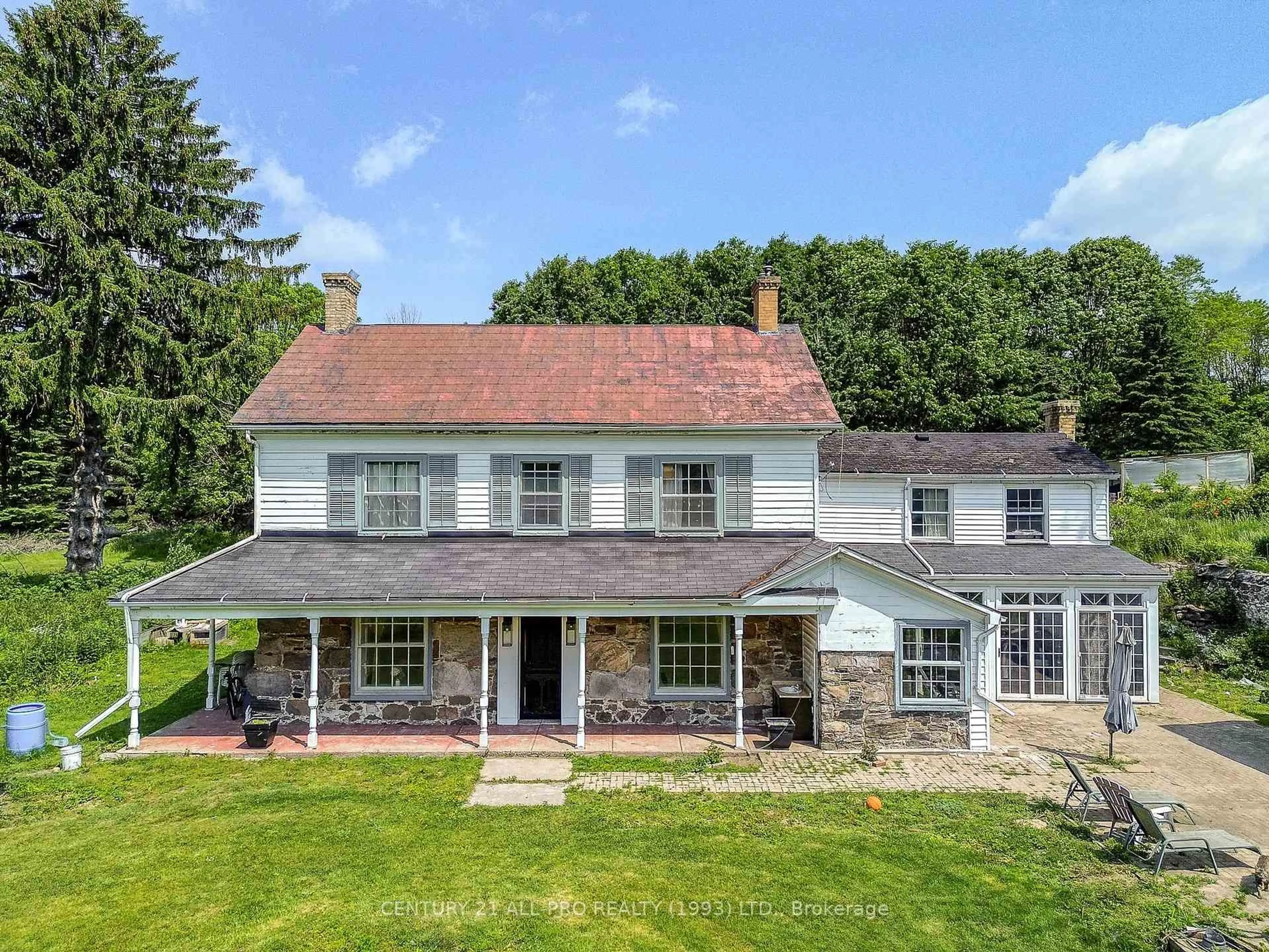 A pic from outside/outdoor area/front of a property/back of a property/a pic from drone, unknown for 9340 Danforth Rd, Hamilton Township Ontario K9A 4J9