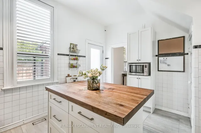 Additional property image - 53 Murray St