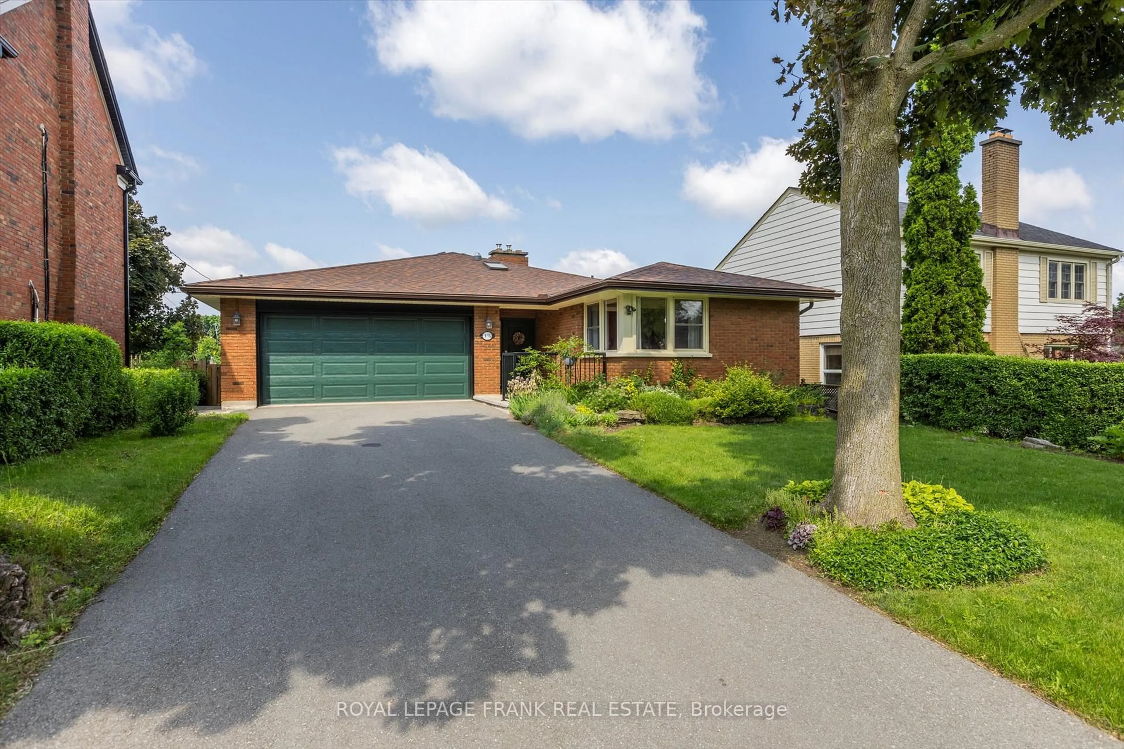 A pic from outside/outdoor area/front of a property/back of a property/a pic from drone, street for 455 Manorhill Ave, Peterborough Central Ontario K9J 6H7