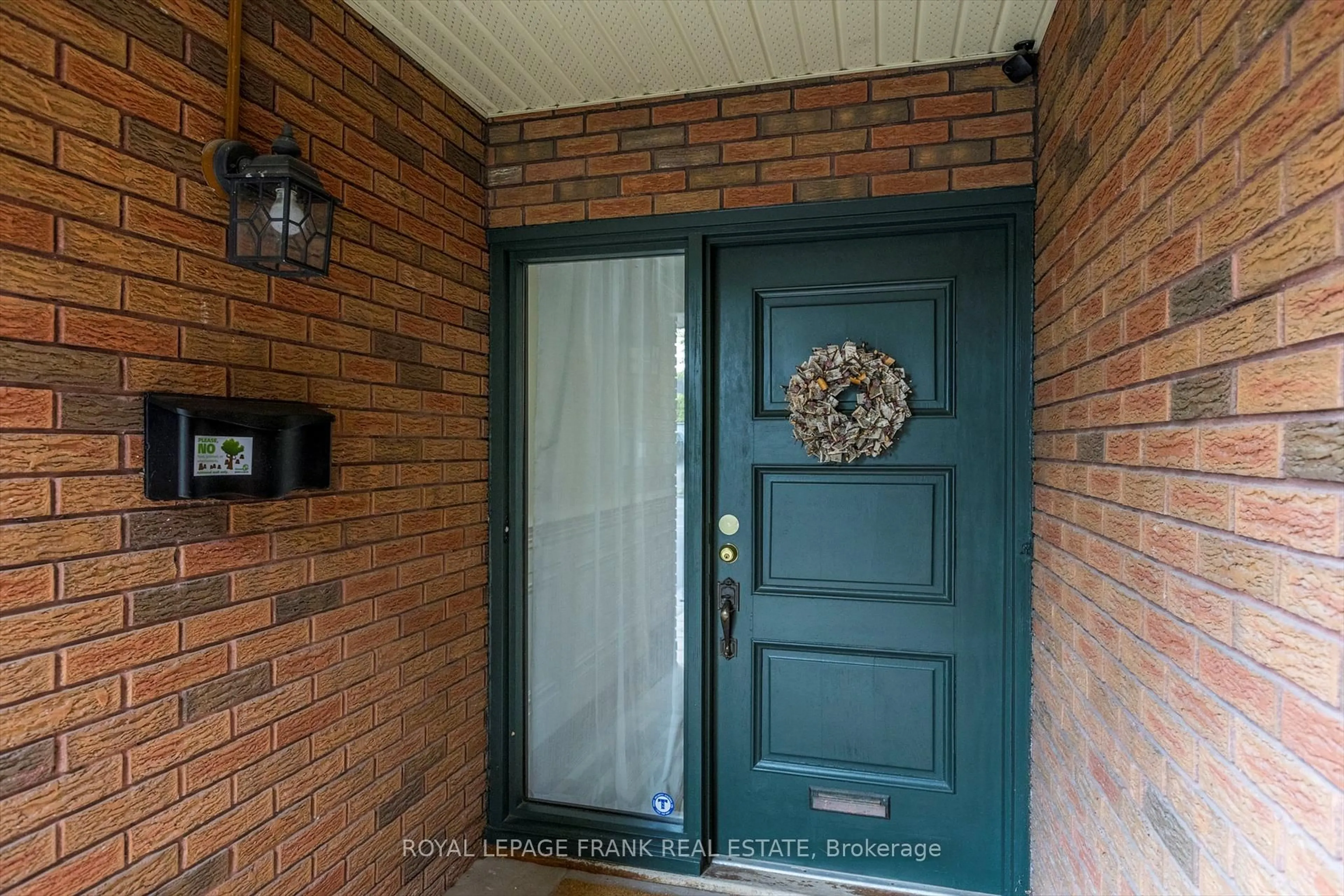 Indoor entryway for 455 Manorhill Ave, Peterborough Central Ontario K9J 6H7