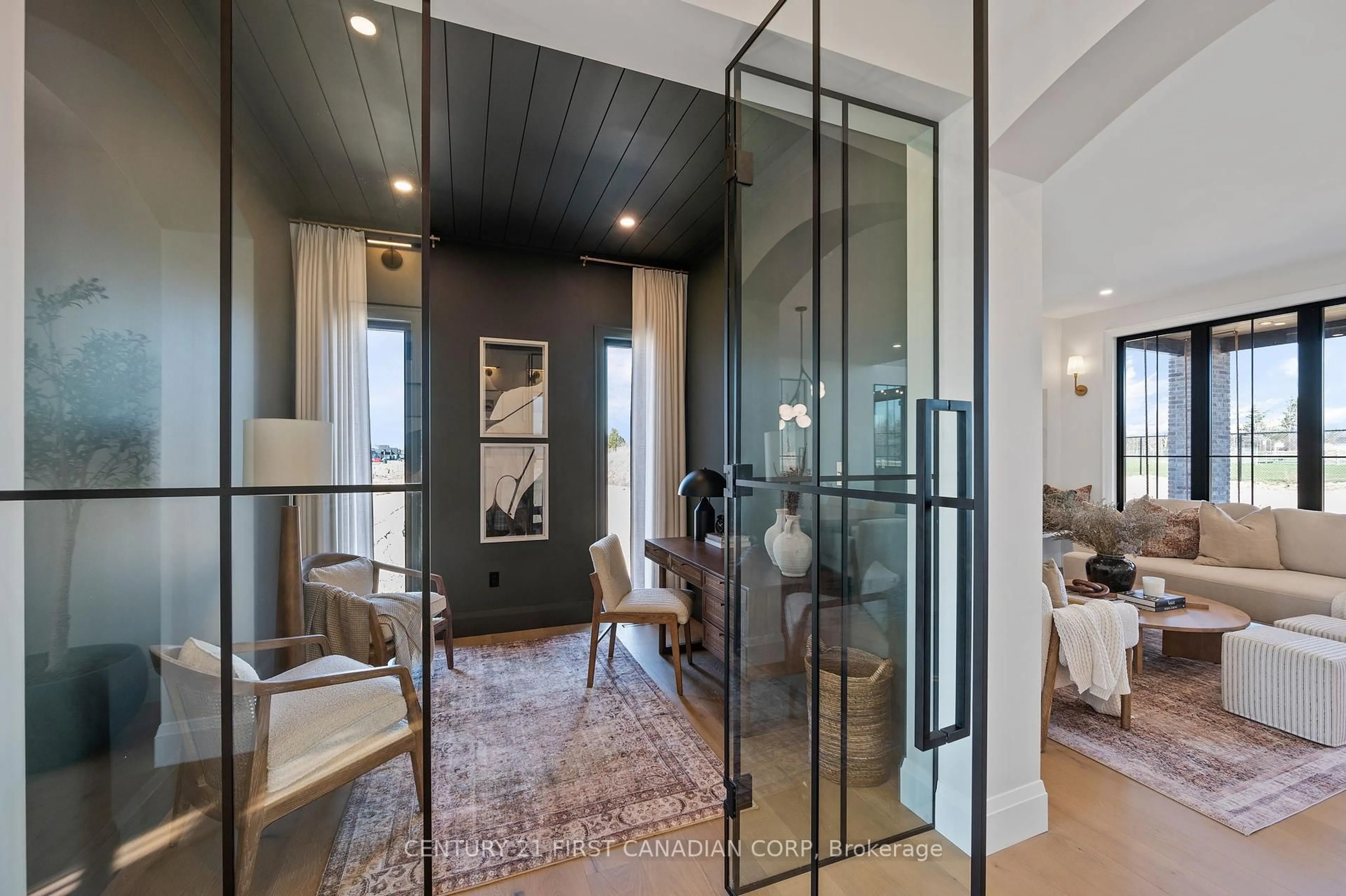 Indoor entryway for 220 Foxborough Pl, Thames Centre Ontario N0M 2P0