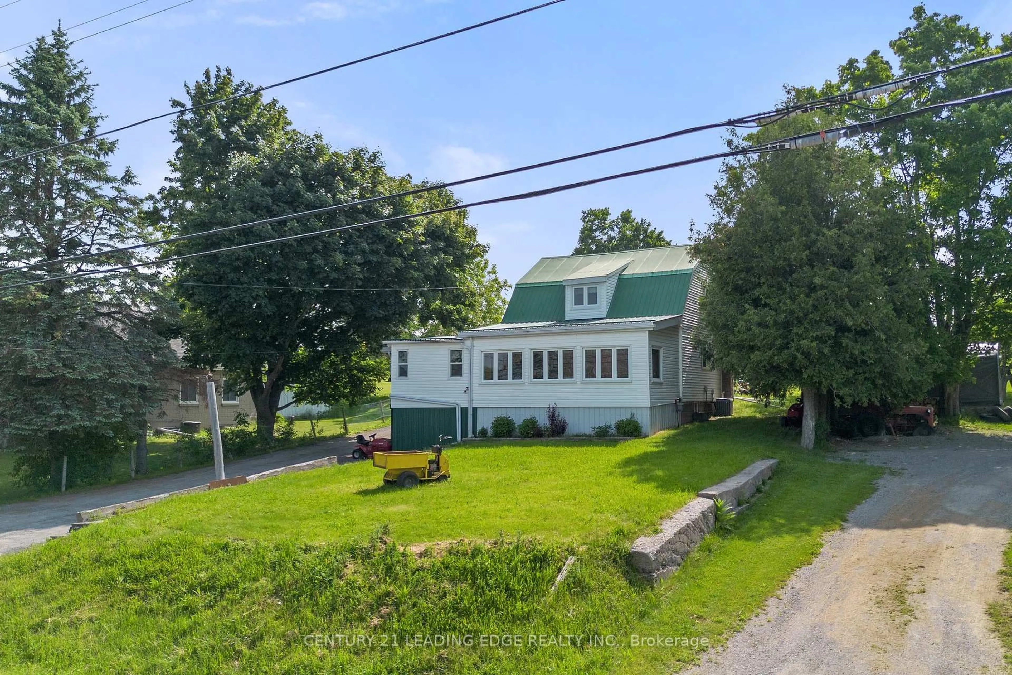 A pic from outside/outdoor area/front of a property/back of a property/a pic from drone, unknown for 3094 Lakefield Rd, Smith-Ennismore-Lakefield Ontario K9J 6X5