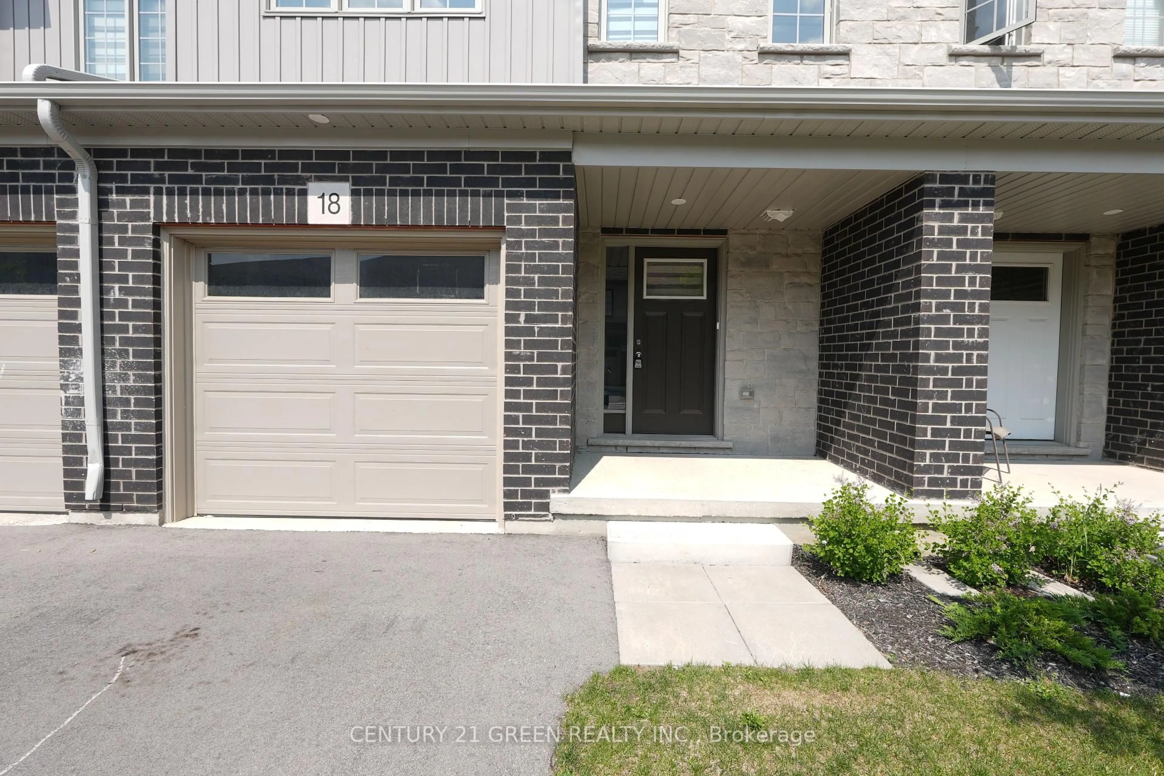 Unknown for 18 West Mill St, North Dumfries Ontario N0B 1E0
