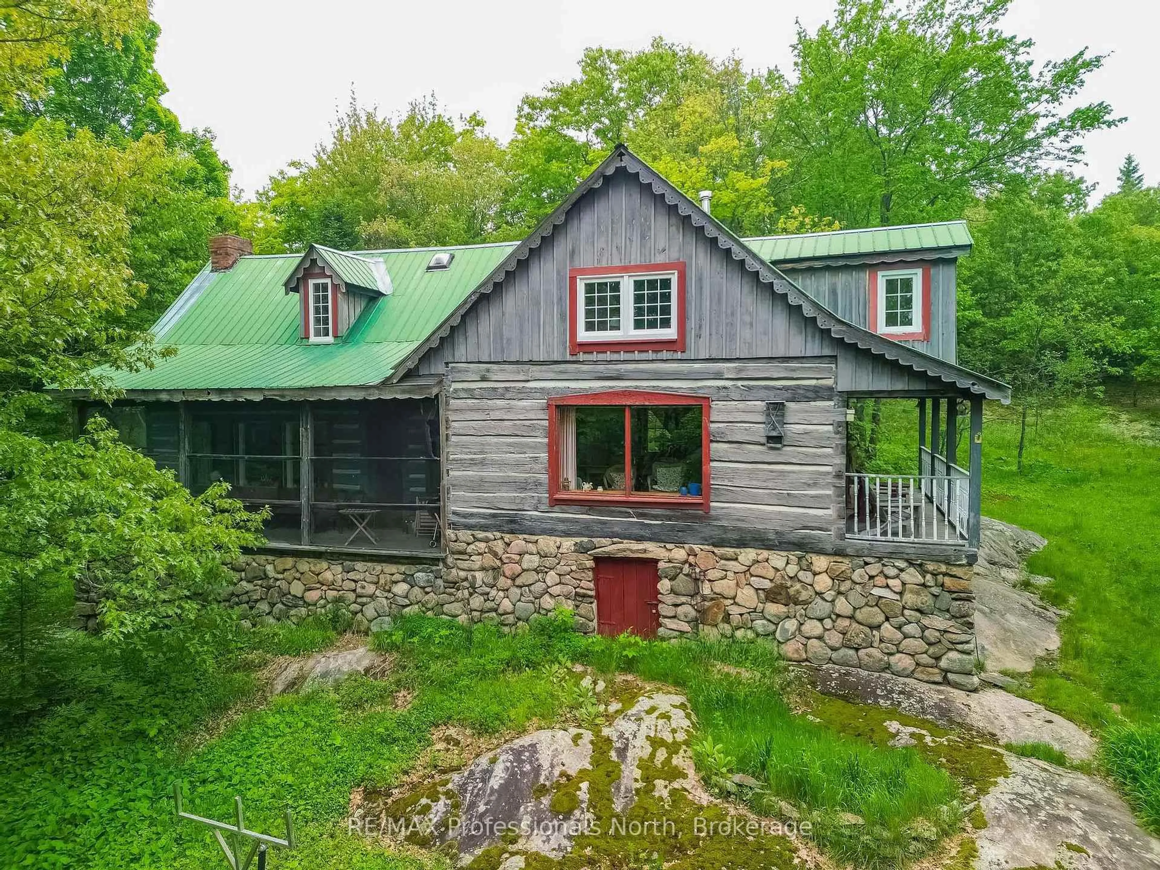 A pic from outside/outdoor area/front of a property/back of a property/a pic from drone, unknown for 1129 Koshlong Lake Rd, Dysart et al Ontario K0M 1S0
