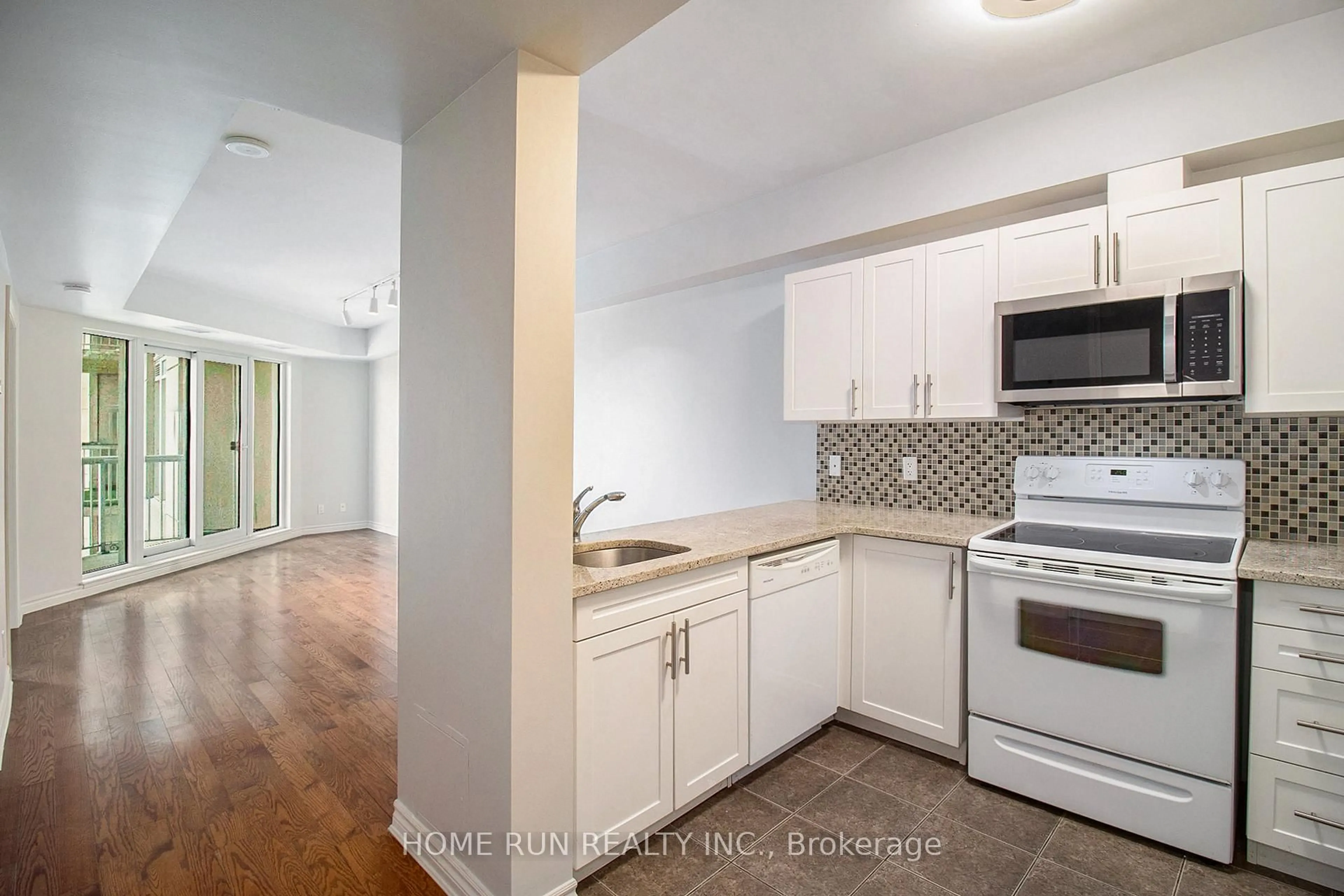 Standard kitchen, unknown for 234 RIDEAU St #1211, Ottawa Ontario K1N 0A9