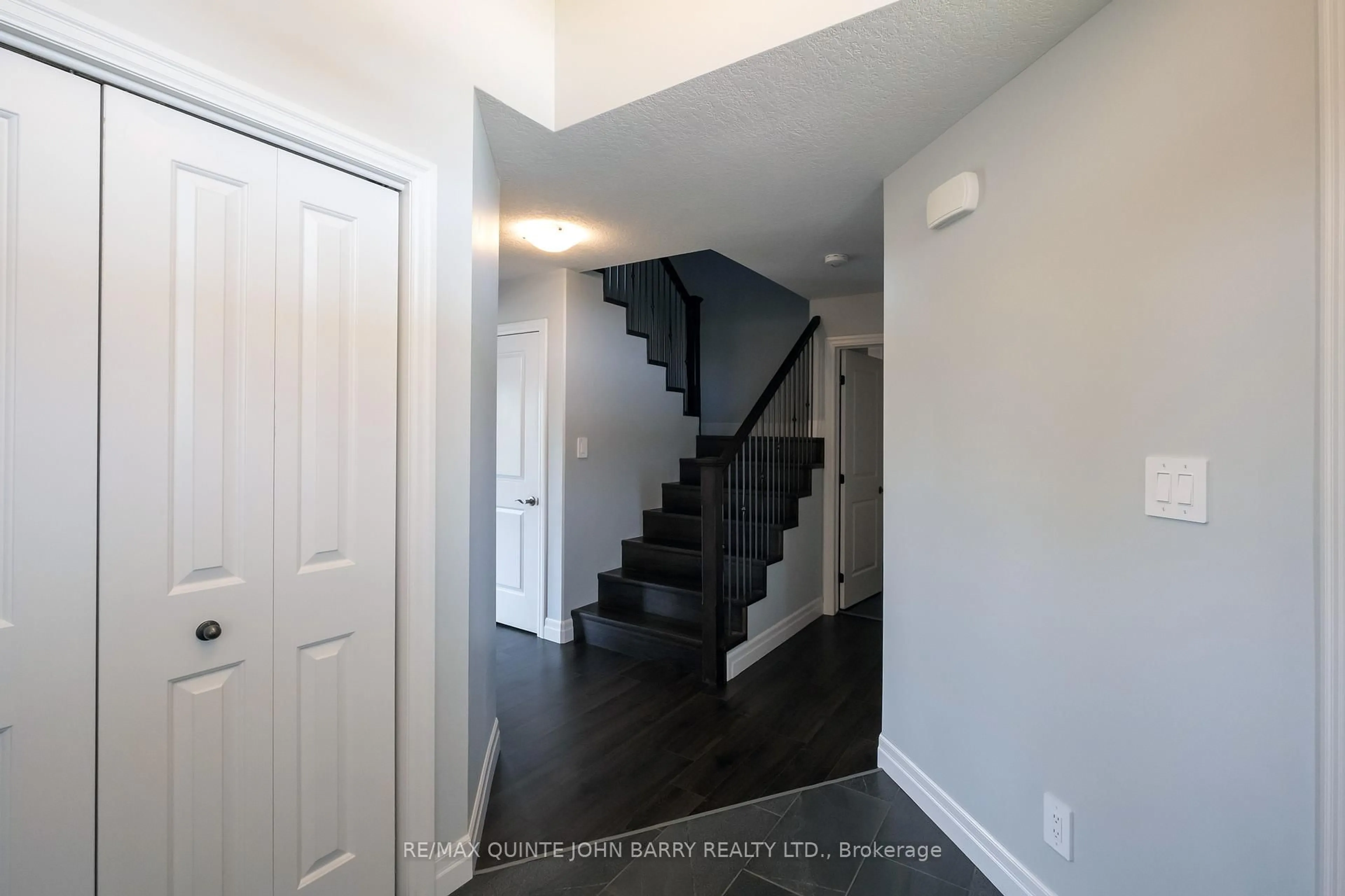 Unknown for 49 Lanark Dr, Belleville Ontario K8N 0G8