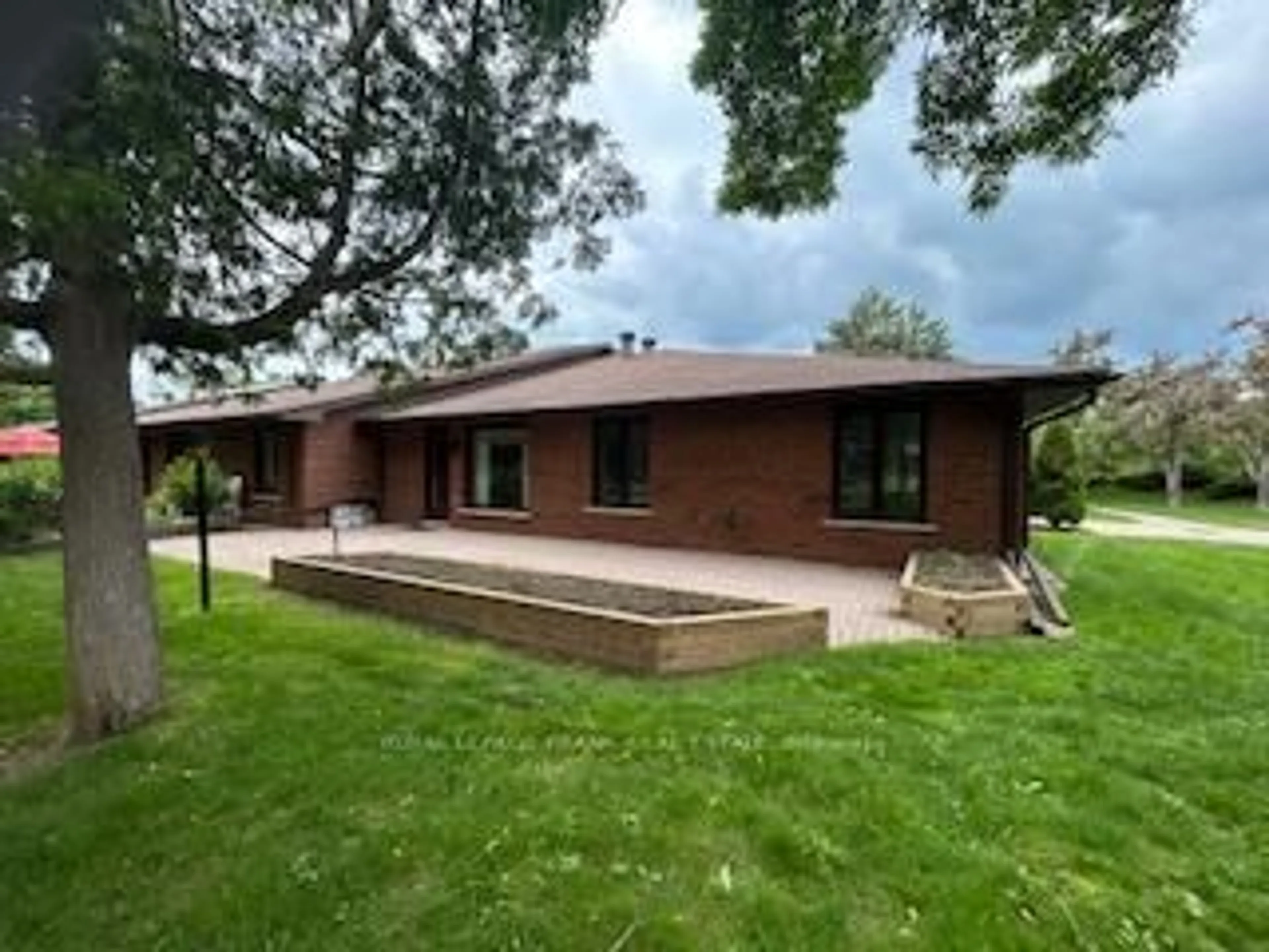 Home with brick exterior material, unknown for 200 East St #202, Kawartha Lakes Ontario K0M 1A0