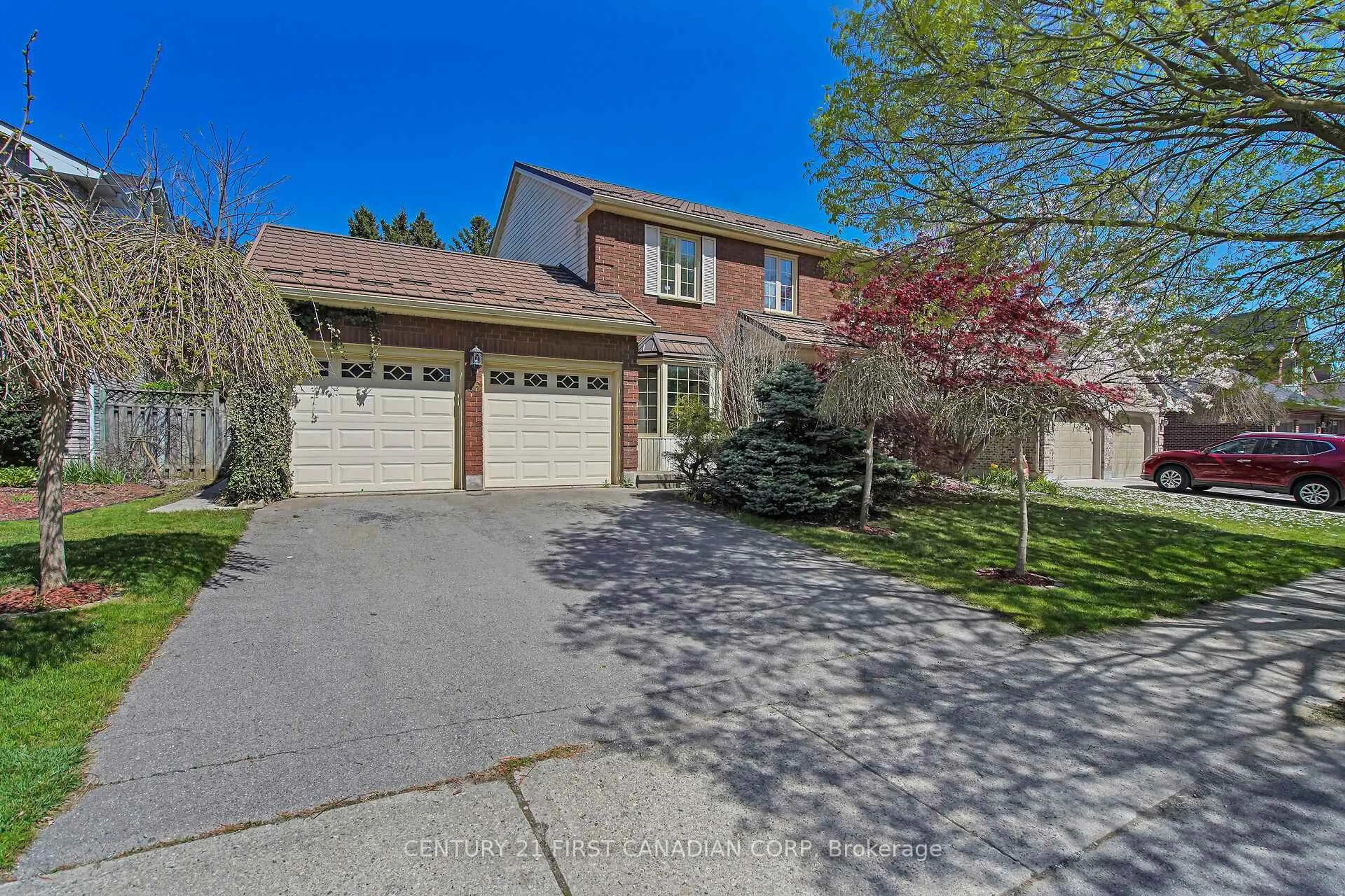 A pic from outside/outdoor area/front of a property/back of a property/a pic from drone, street for 66 Nanette Dr, London North Ontario N5X 3L4