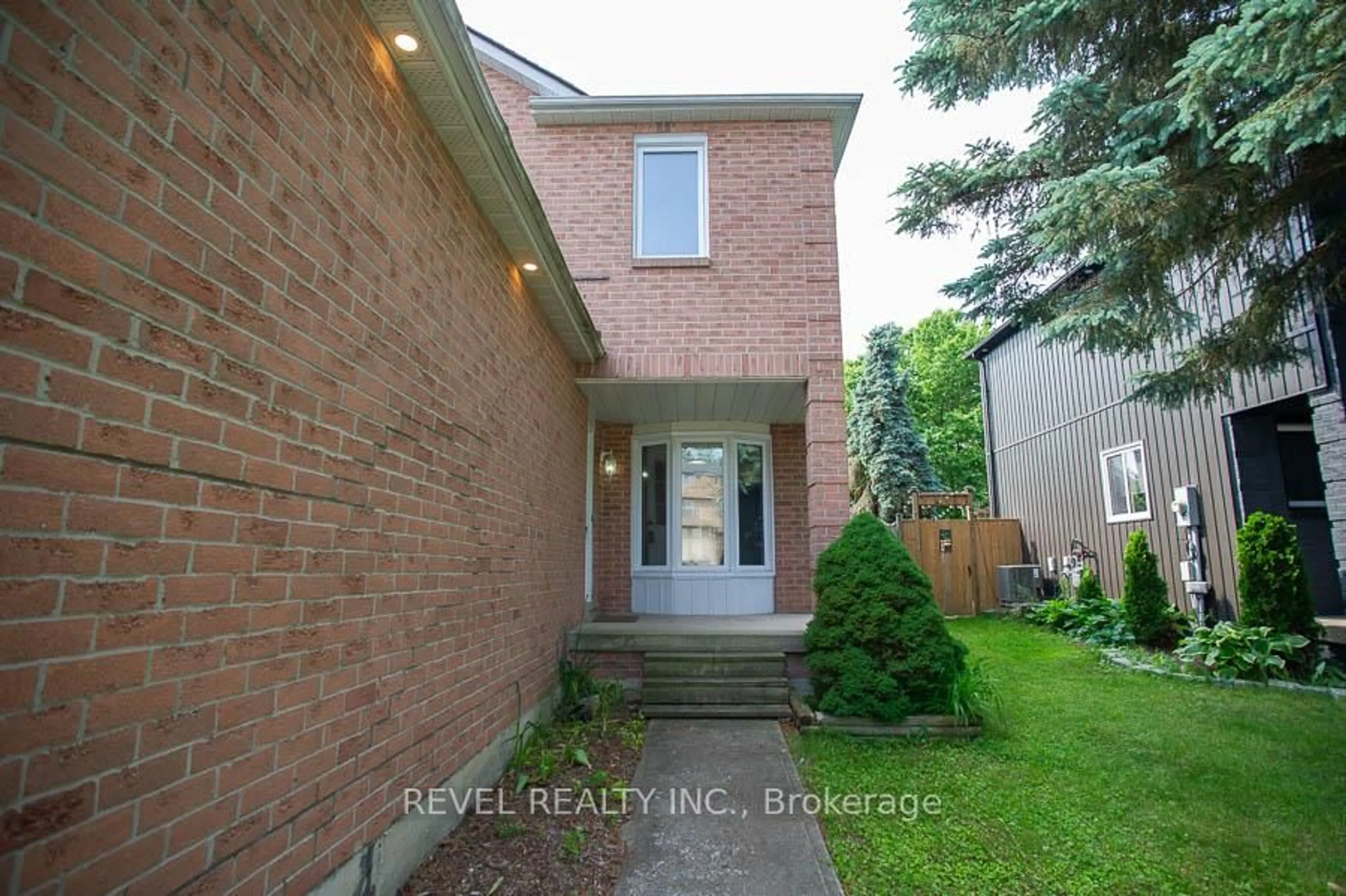 Home with brick exterior material, street for 93 D'Aubigny Rd, Brantford Ontario N3T 6J3