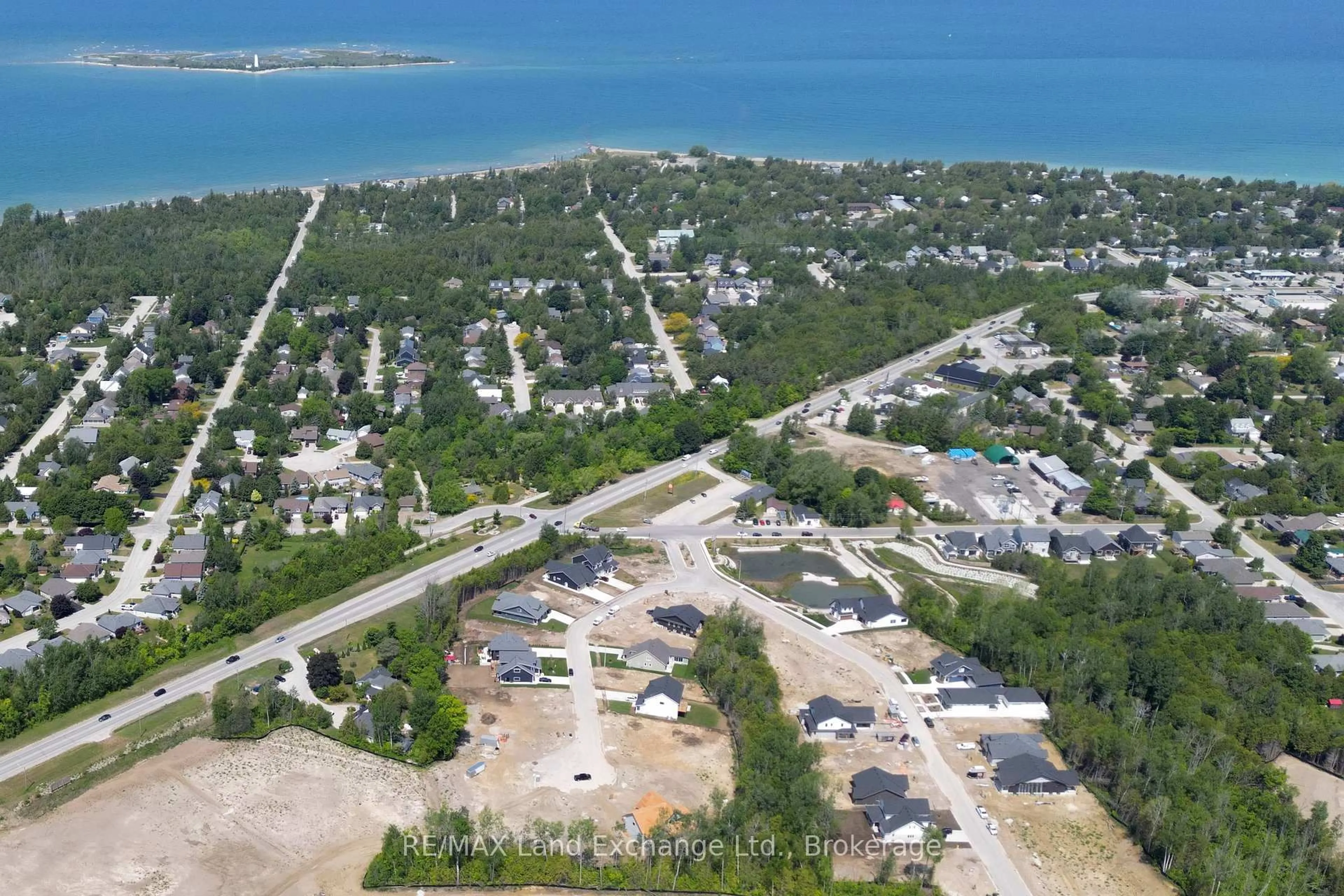 A pic from outside/outdoor area/front of a property/back of a property/a pic from drone, water/lake/river/ocean view for 21 MARSHALL Pl, Saugeen Shores Ontario N0H 2L0