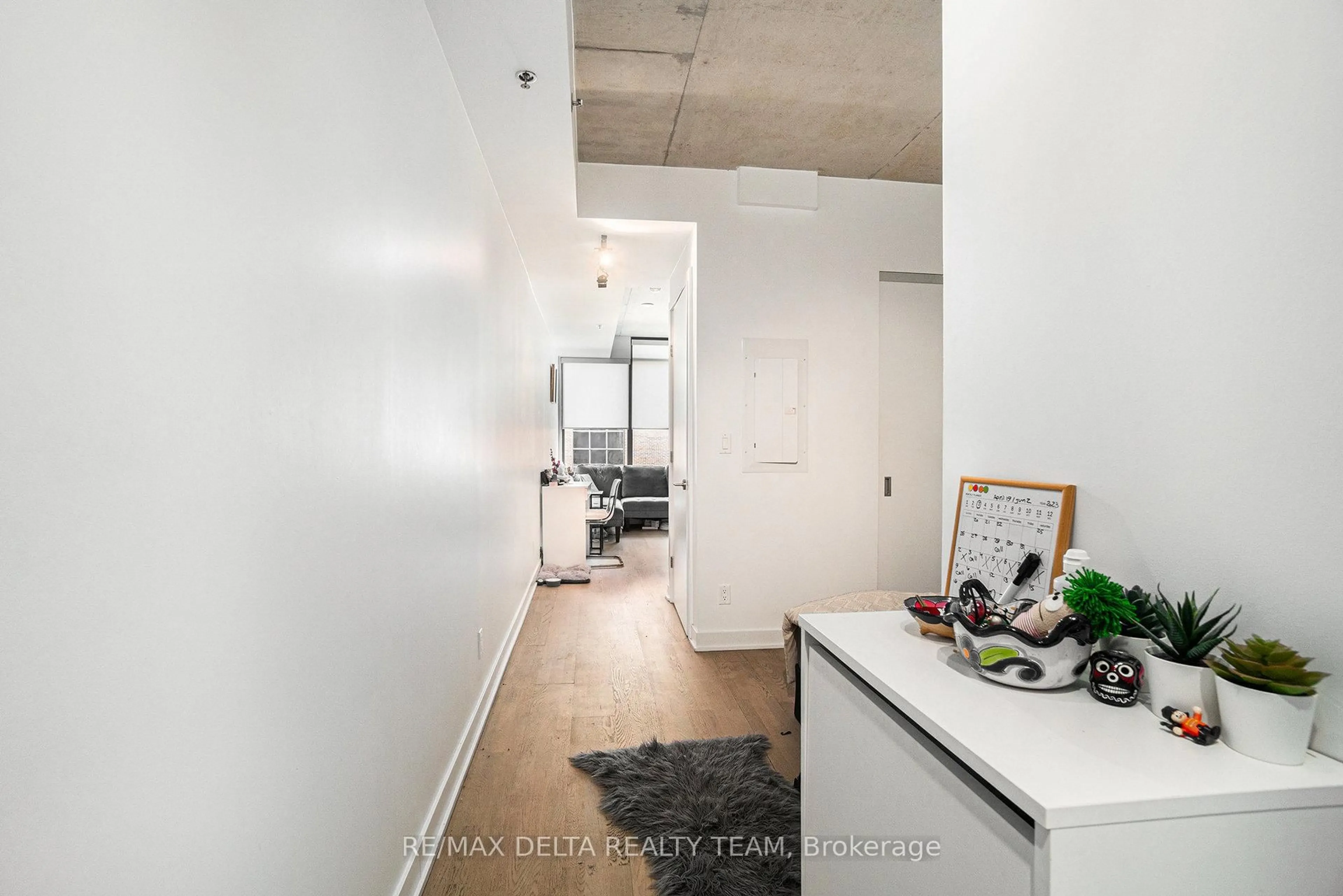 Unknown for 203 Catherine St #207, Ottawa Ontario K2J 1J5