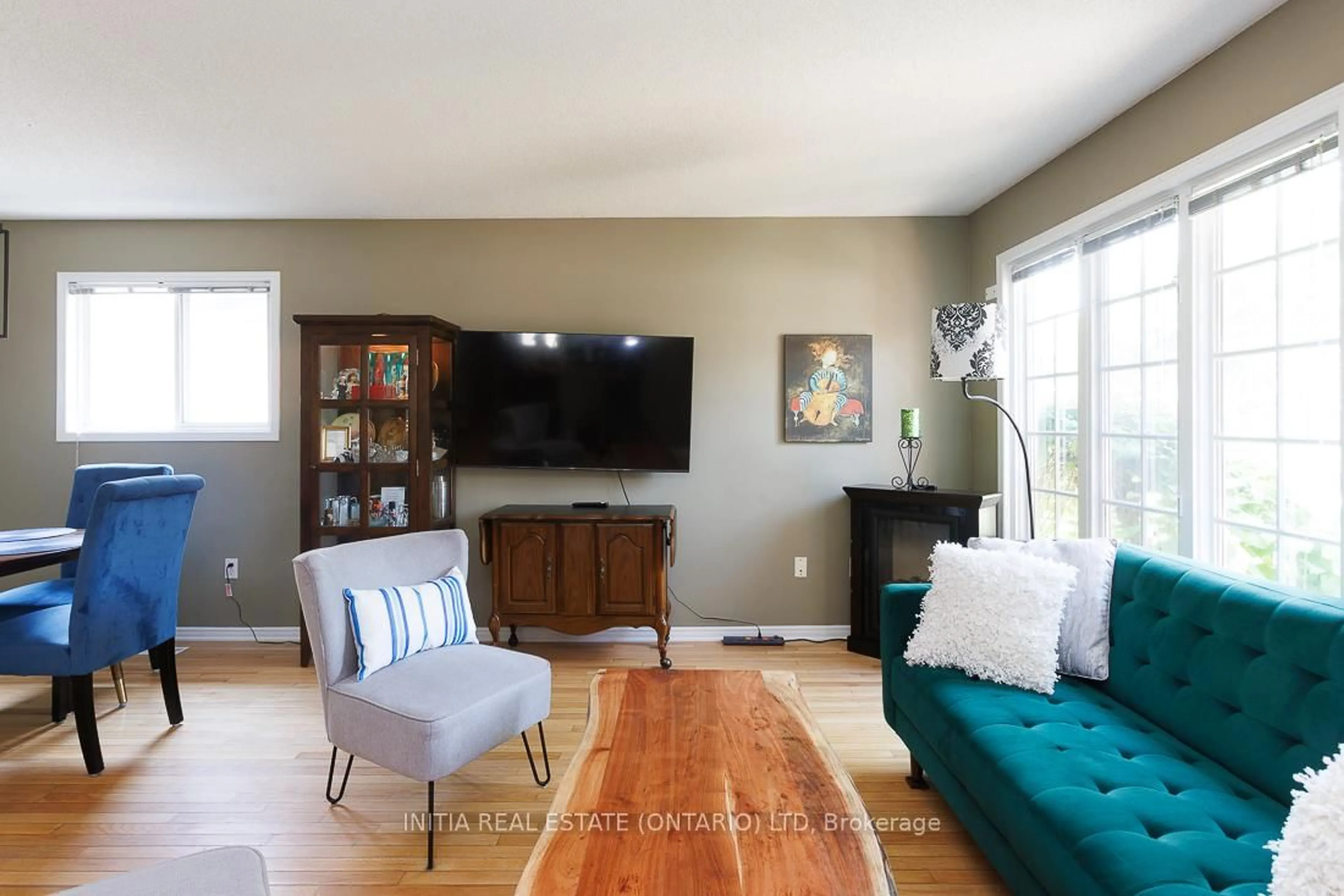 Living room with furniture, unknown for 59 Pennybrook Cres #36, London North Ontario N5X 4C3