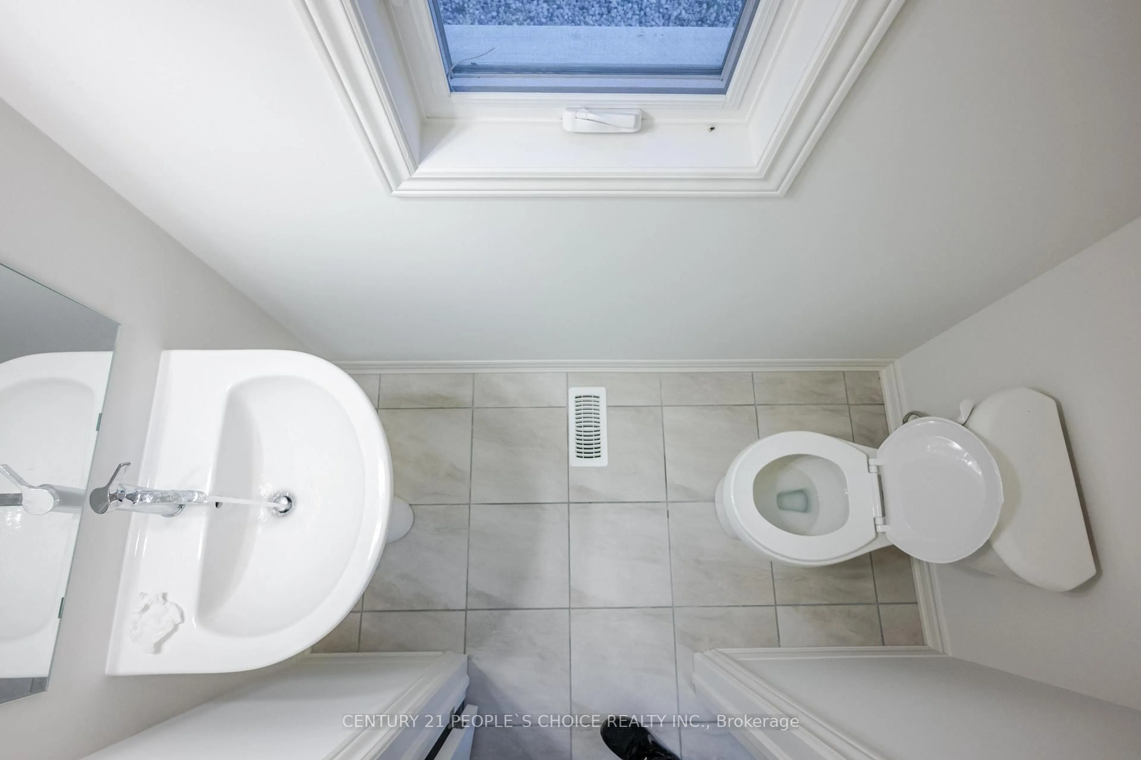 Standard bathroom, unknown for 240 Elliot Ave, Centre Wellington Ontario N1M 0J8