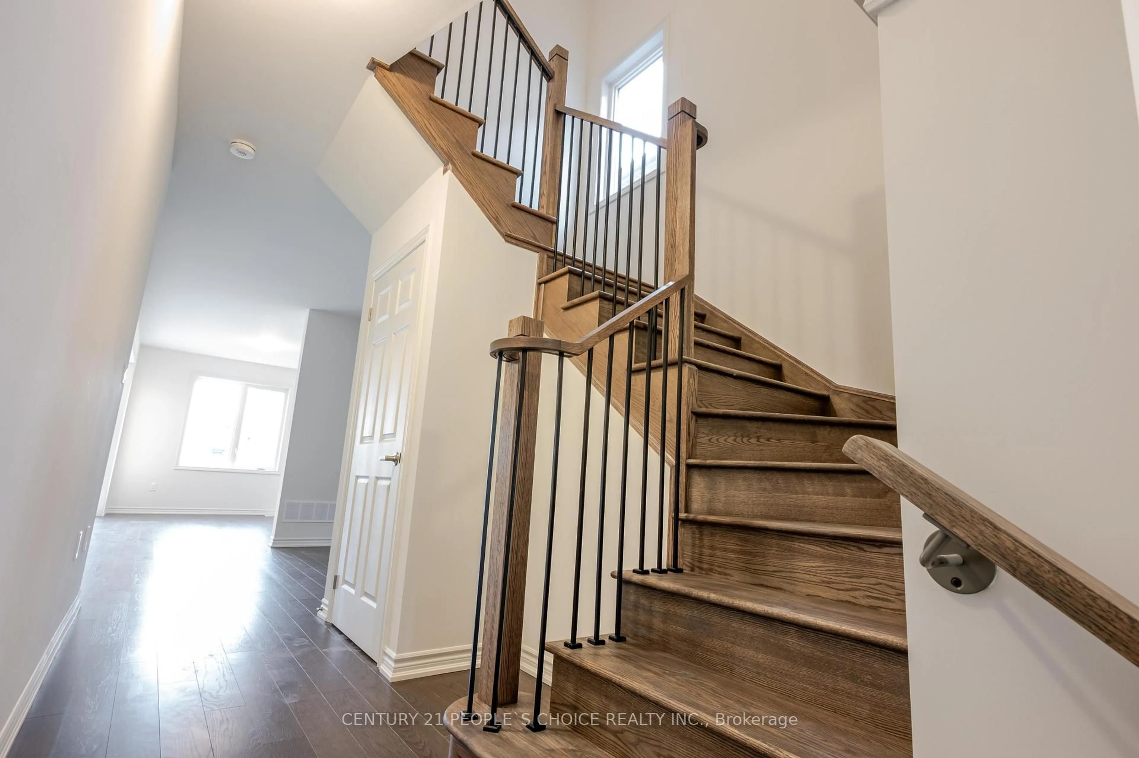 Stairs for 240 Elliot Ave, Centre Wellington Ontario N1M 0J8