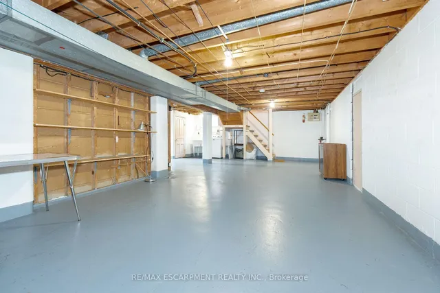 Additional property image - 84 Blanmora Dr