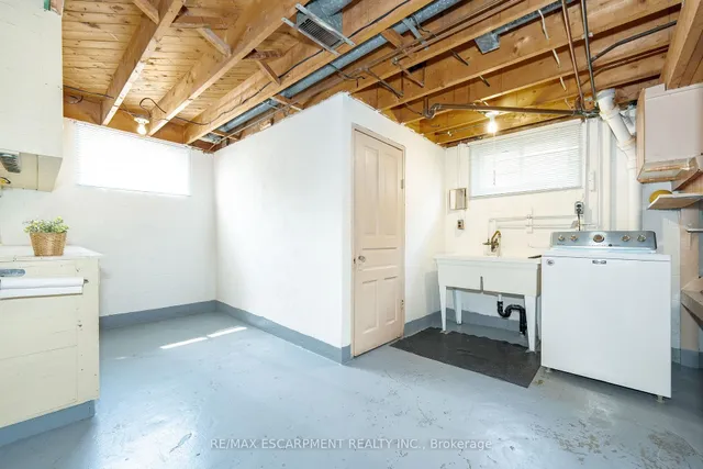 Additional property image - 84 Blanmora Dr