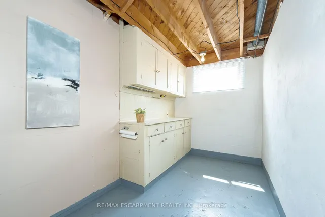 Additional property image - 84 Blanmora Dr