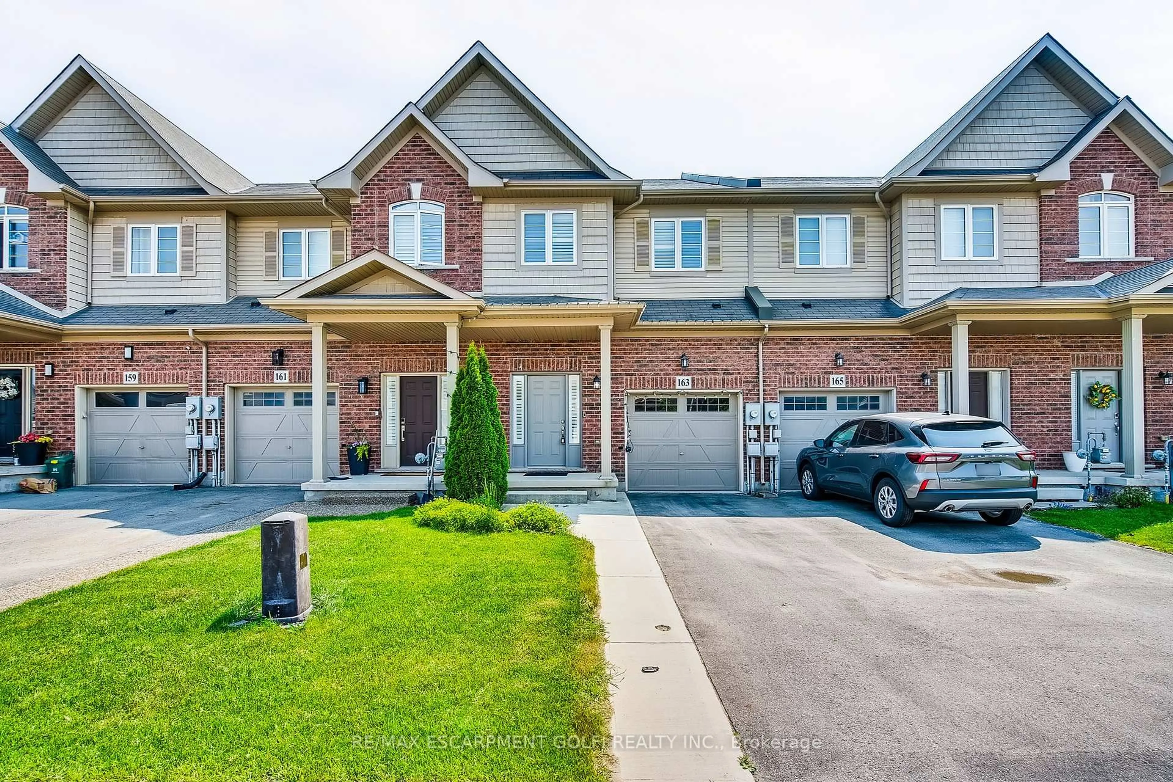 Home with brick exterior material, street for 163 Lormont Blvd, Hamilton Ontario L8J 0K2