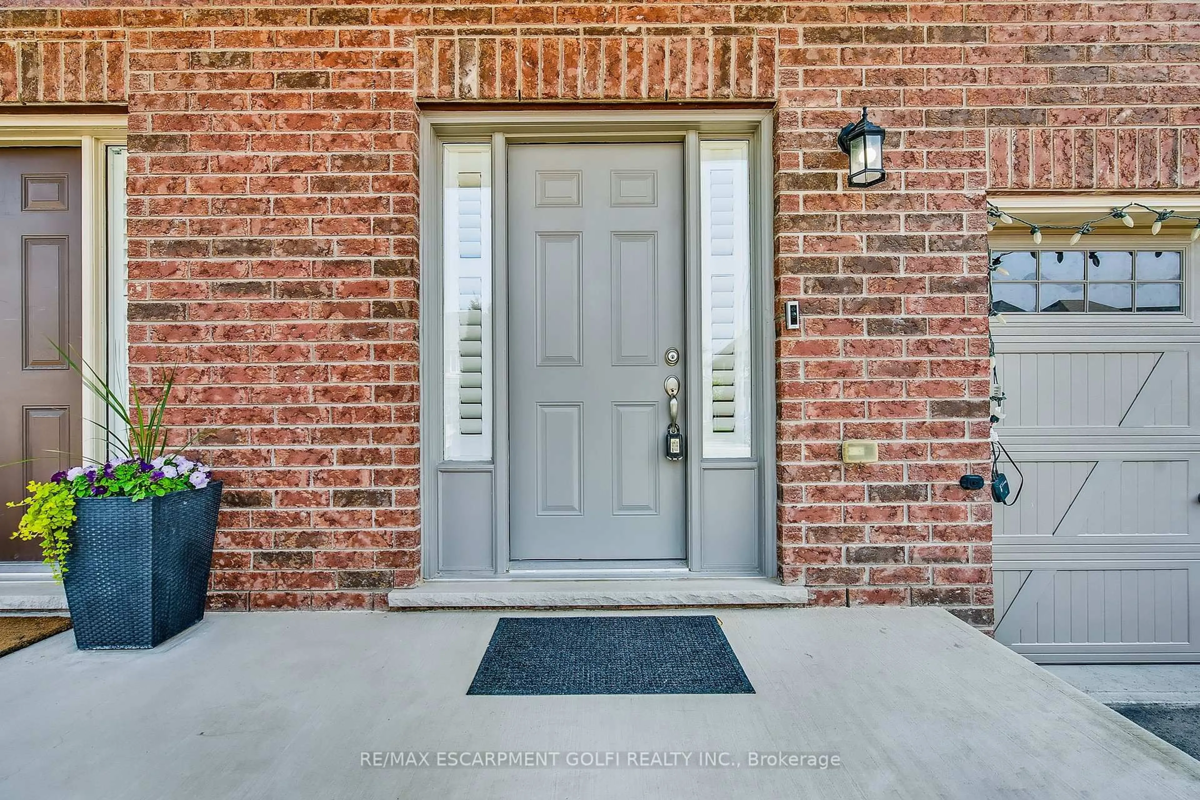 Home with brick exterior material, street for 163 Lormont Blvd, Hamilton Ontario L8J 0K2