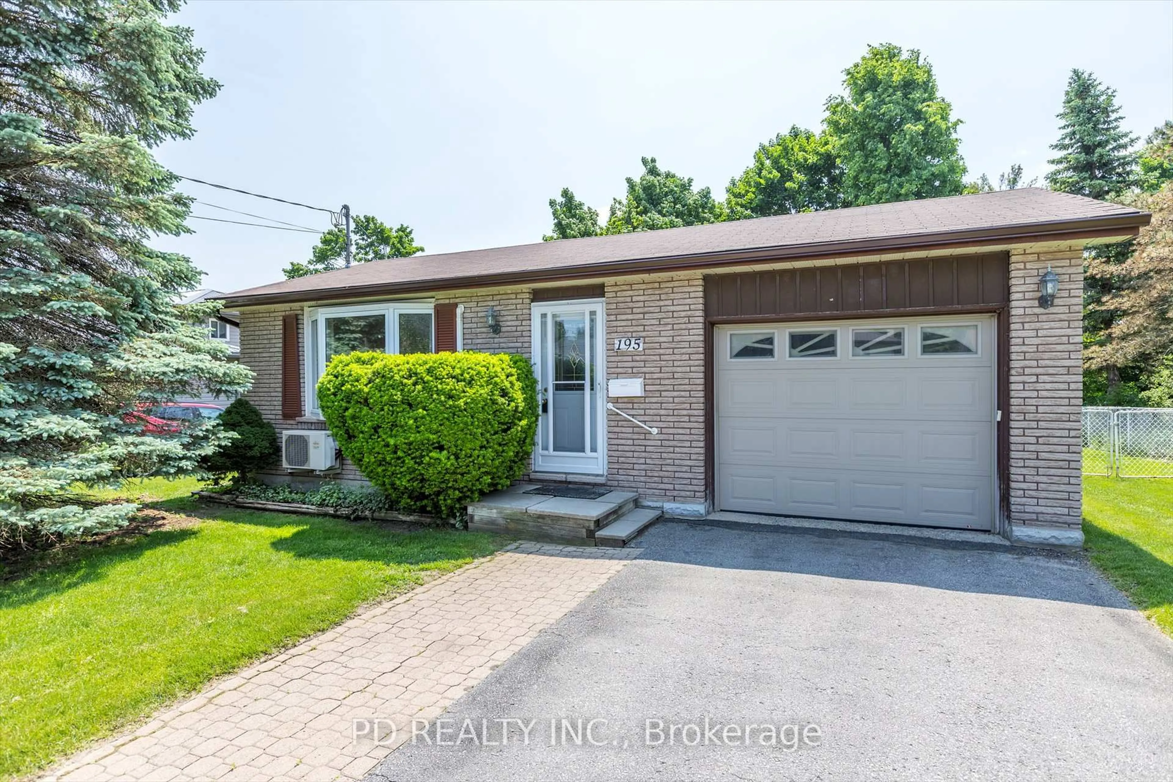 Home with brick exterior material, street for 195 Mary St, Kawartha Lakes Ontario K9V 5N2