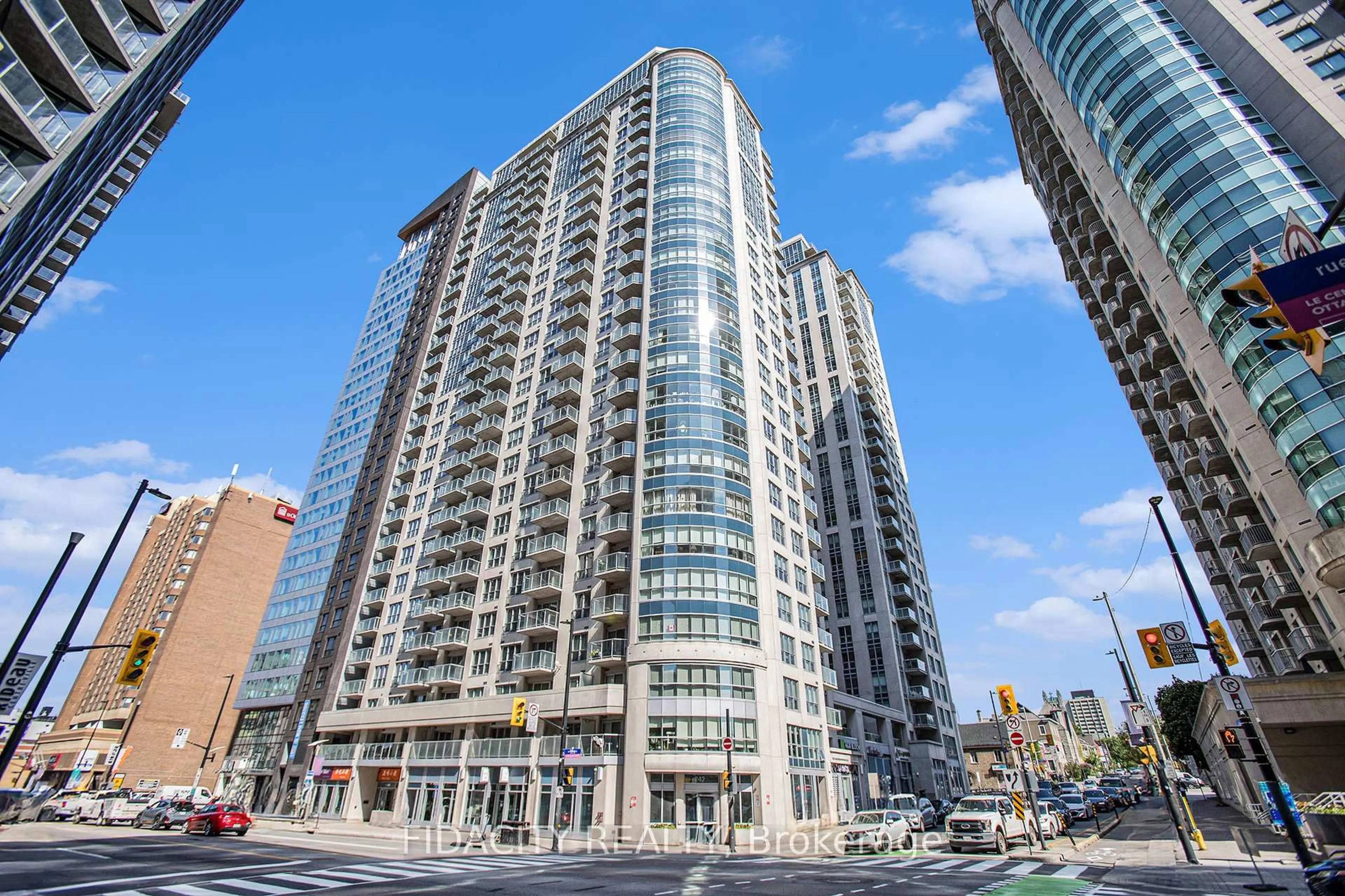 Unknown for 242 Rideau St #1105, Ottawa Ontario K1N 0B7