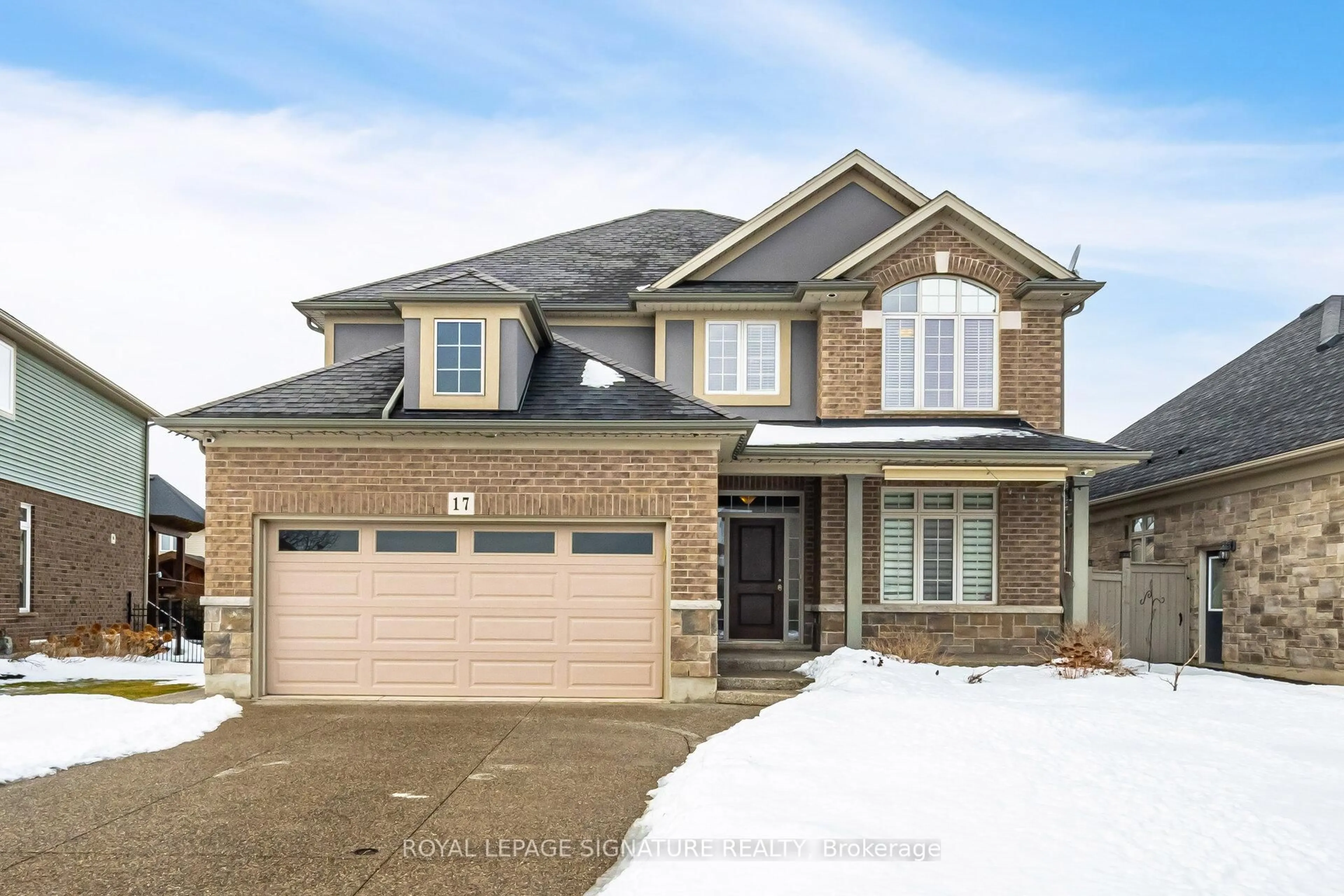 Home with brick exterior material, street for 17 Trailwood Dr, Welland Ontario L3C 0B6