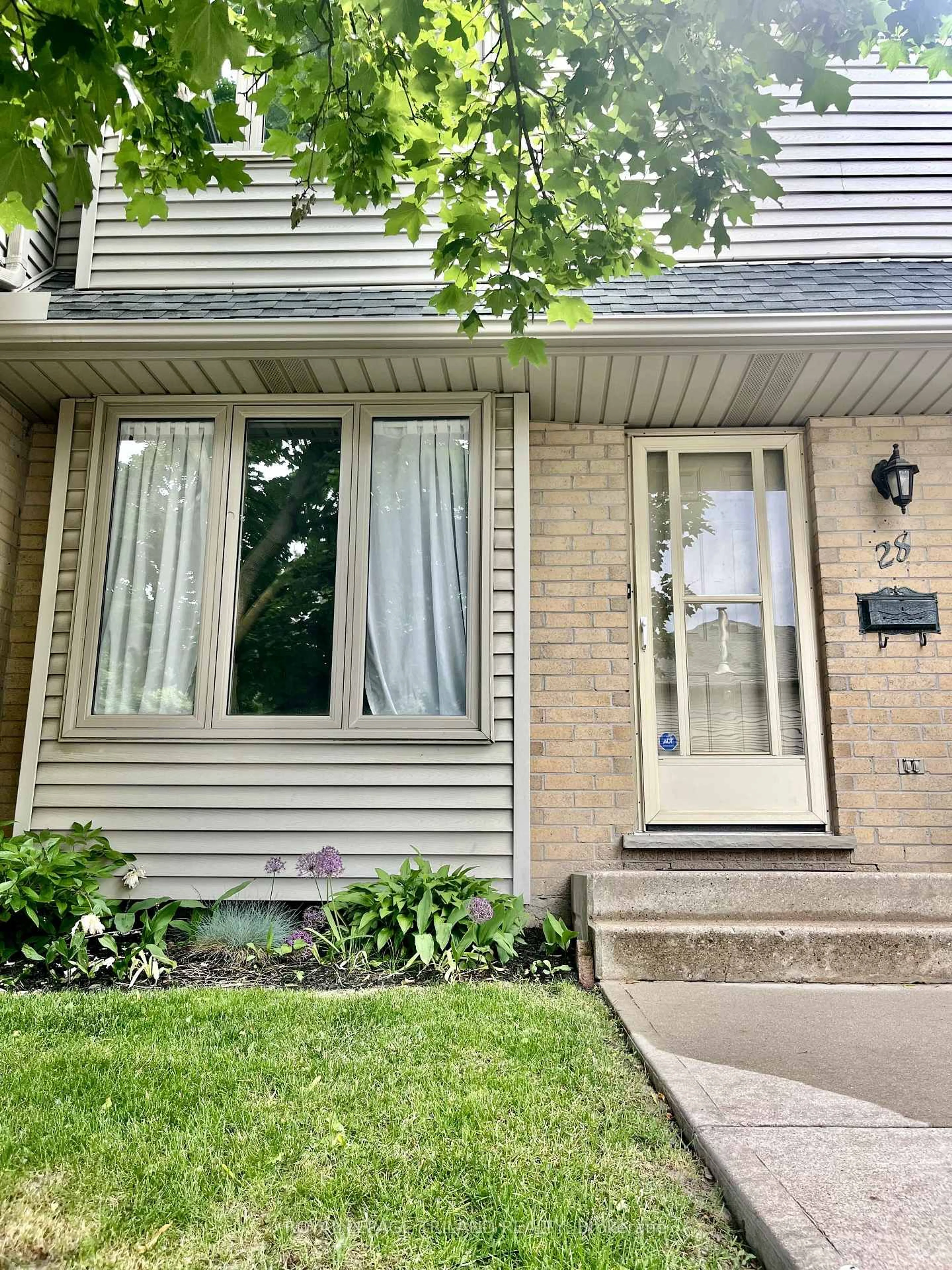 Unknown for 1290 Bentley Dr #28, London East Ontario N5V 4M3
