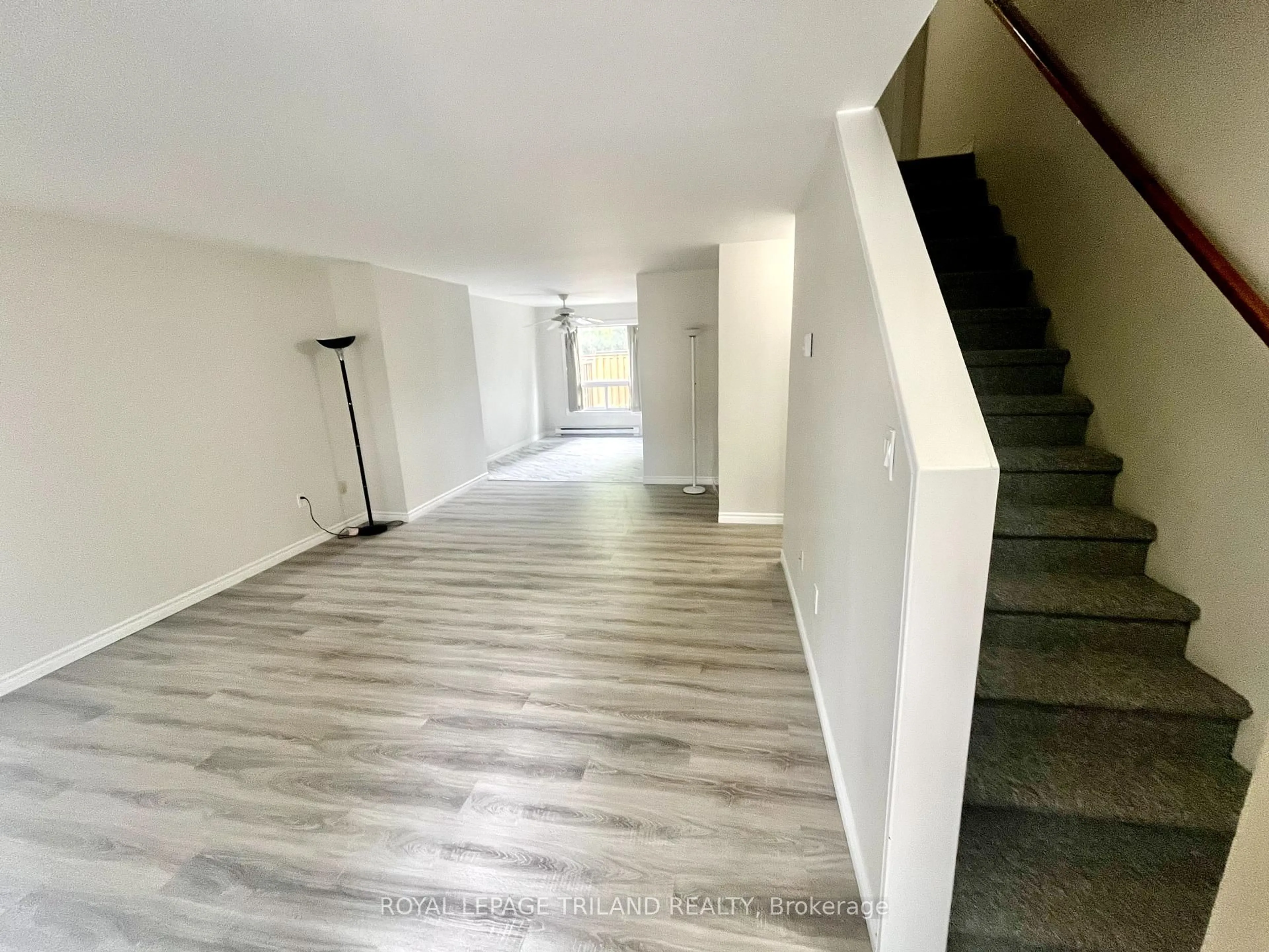 A pic of a room for 1290 Bentley Dr #28, London East Ontario N5V 4M3