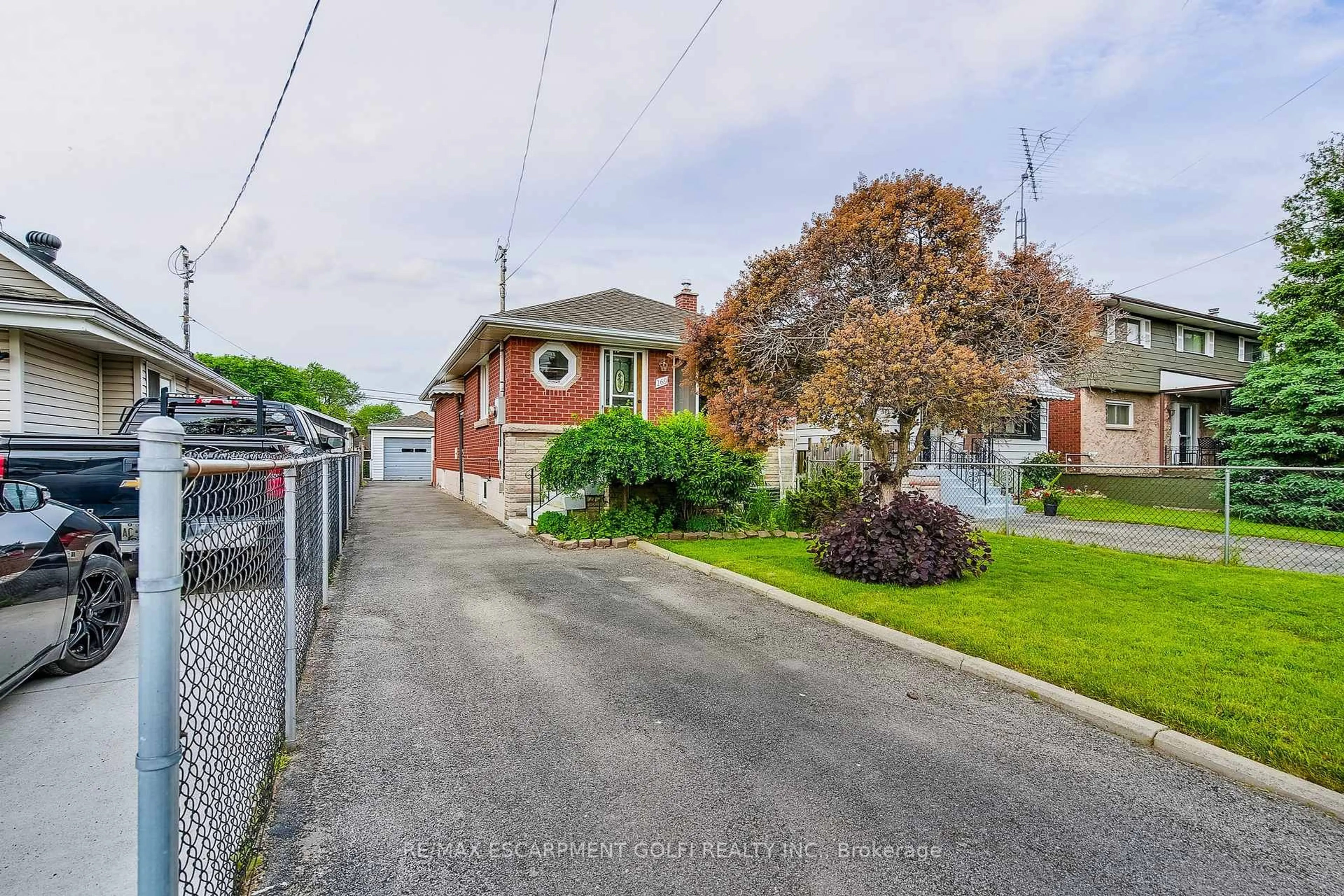 A pic from outside/outdoor area/front of a property/back of a property/a pic from drone, street for 169 Adeline Ave, Hamilton Ontario L8H 5T7