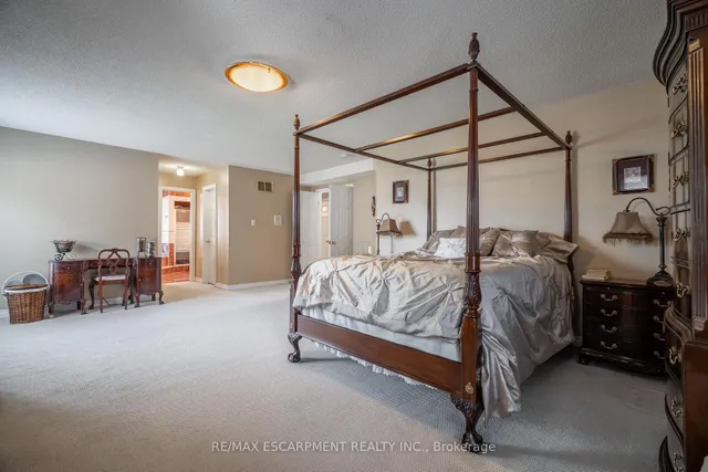Additional property image - 89 Meadowlands Blvd